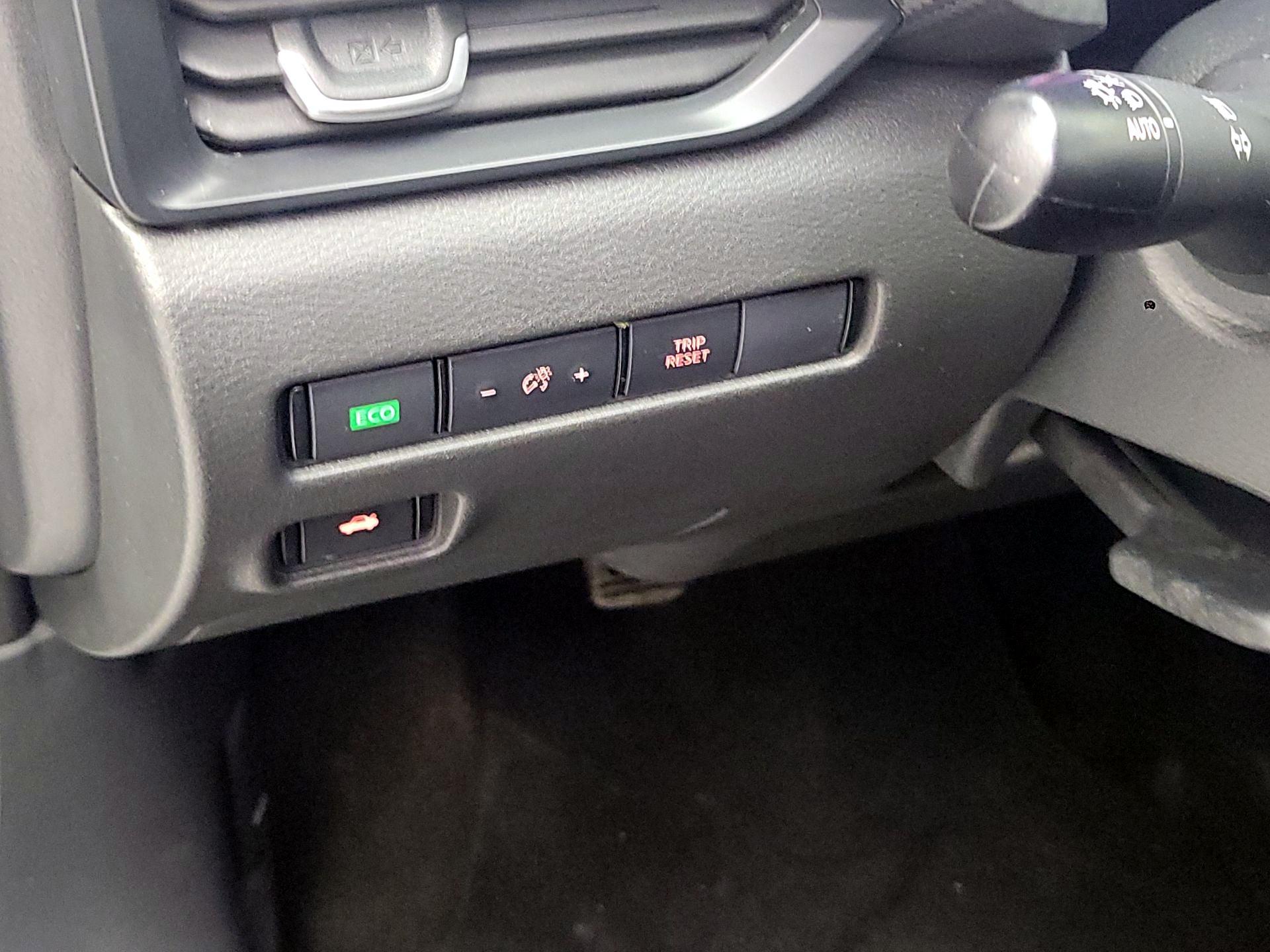 Thumbnail: 2025 Nissan Sentra - 11