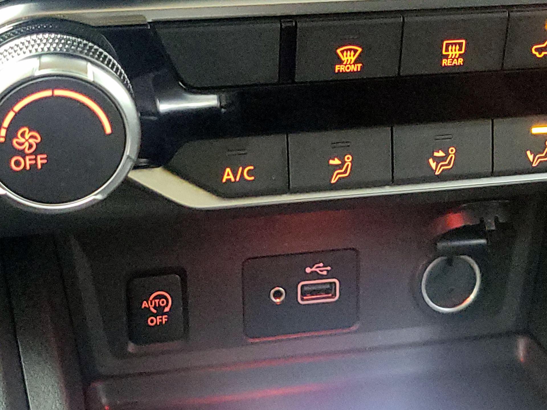 Thumbnail: 2025 Nissan Sentra - 16