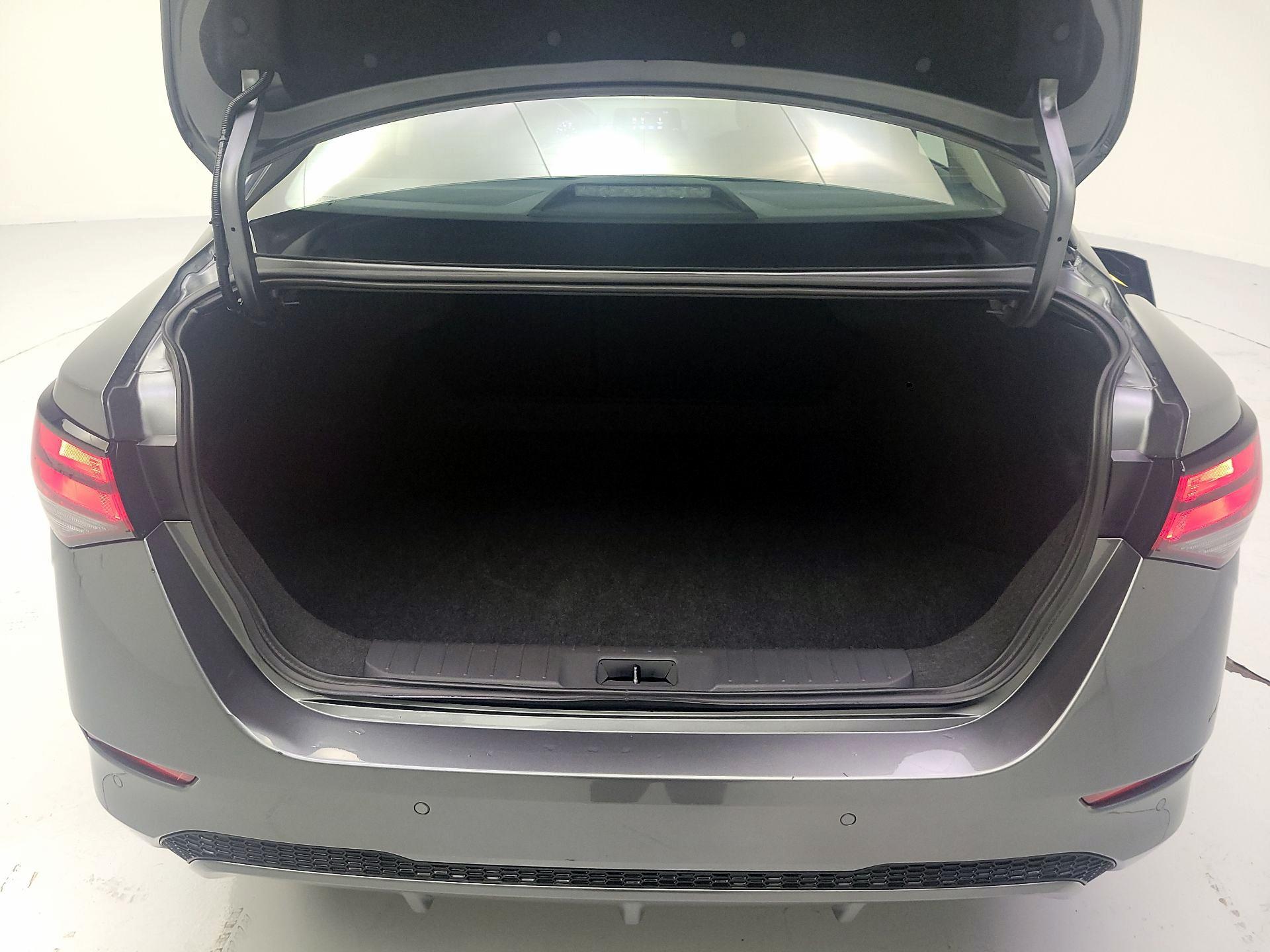 Thumbnail: 2025 Nissan Sentra - 18