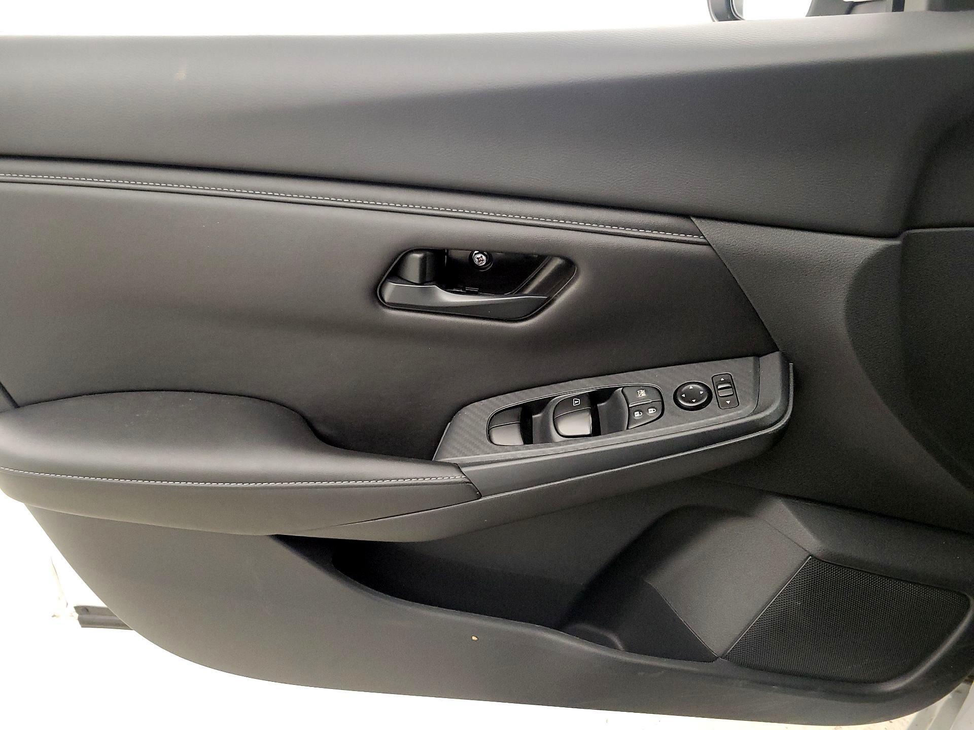 Thumbnail: 2025 Nissan Sentra - 12