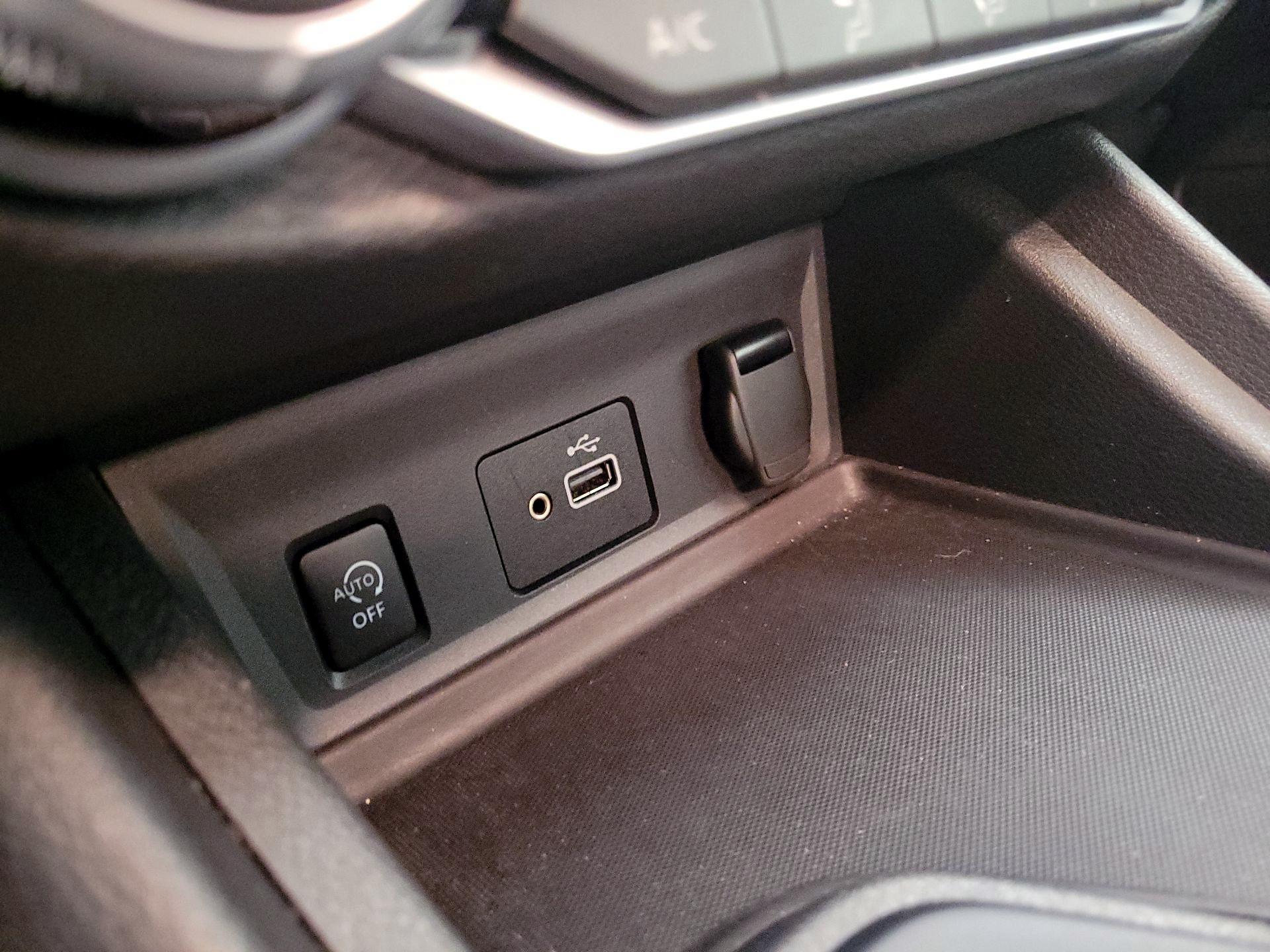 Thumbnail: 2025 Nissan Sentra - 18