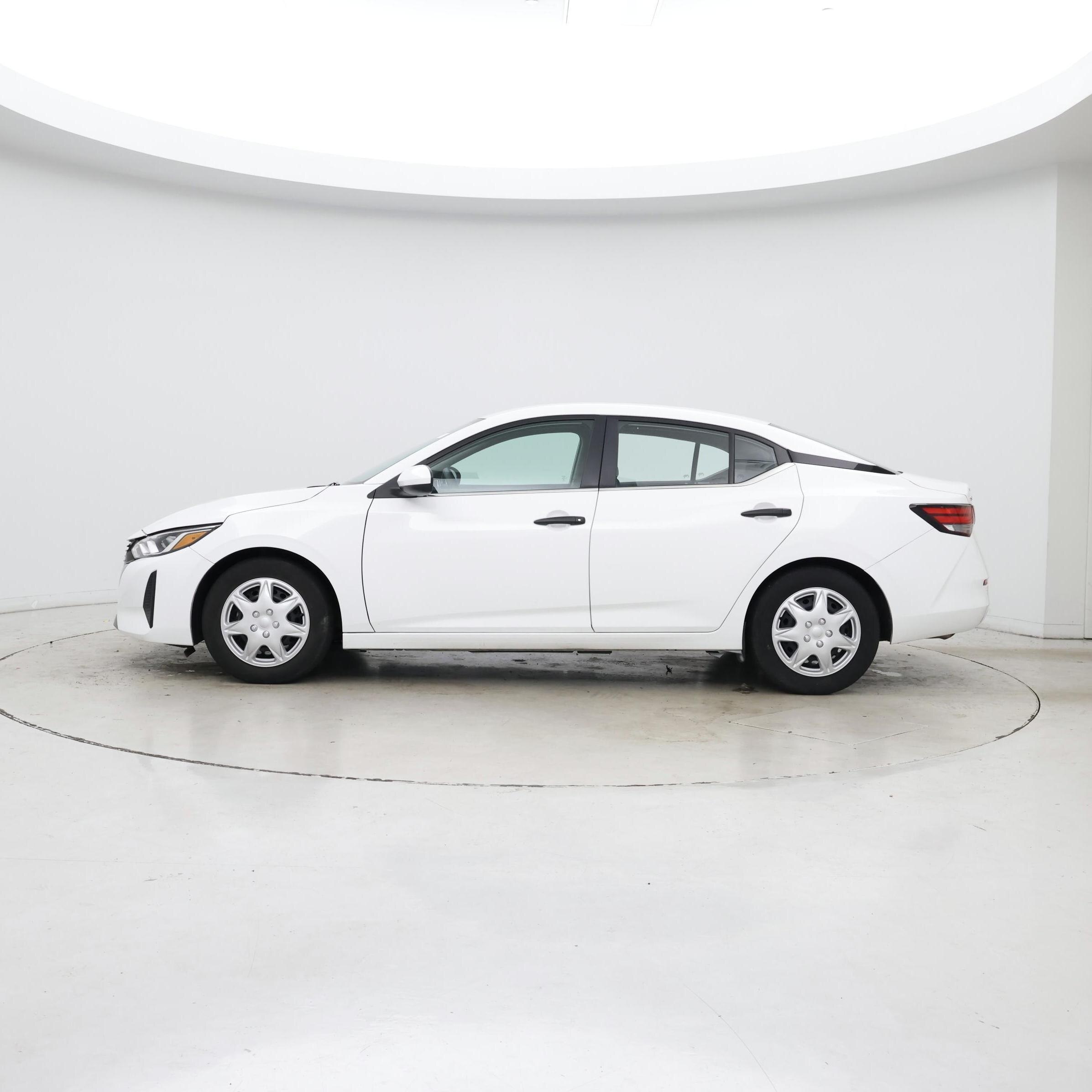 Thumbnail: 2025 Nissan Sentra - 3