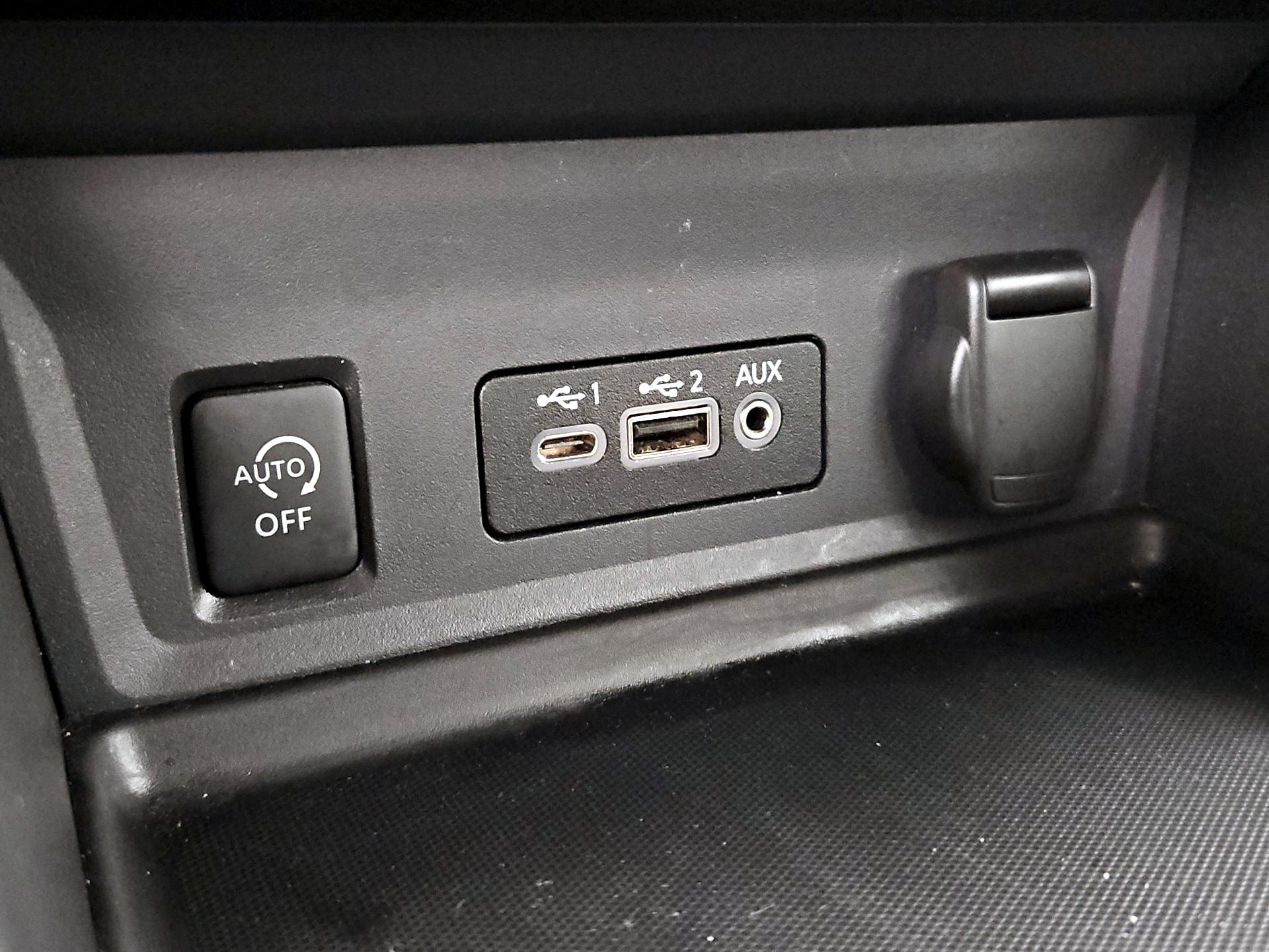 Thumbnail: 2025 Nissan Sentra - 18