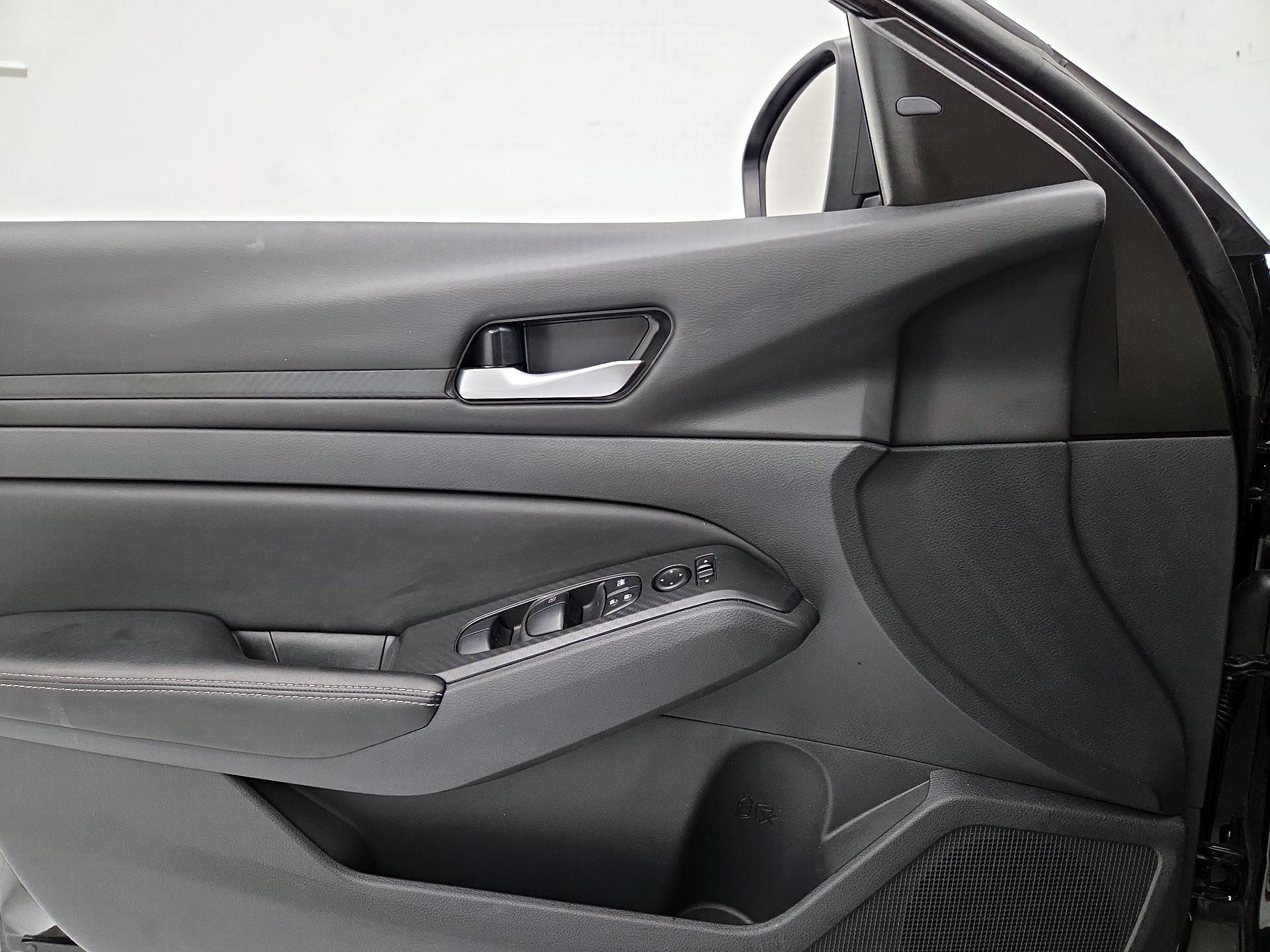 Thumbnail: 2025 Nissan Altima - 12