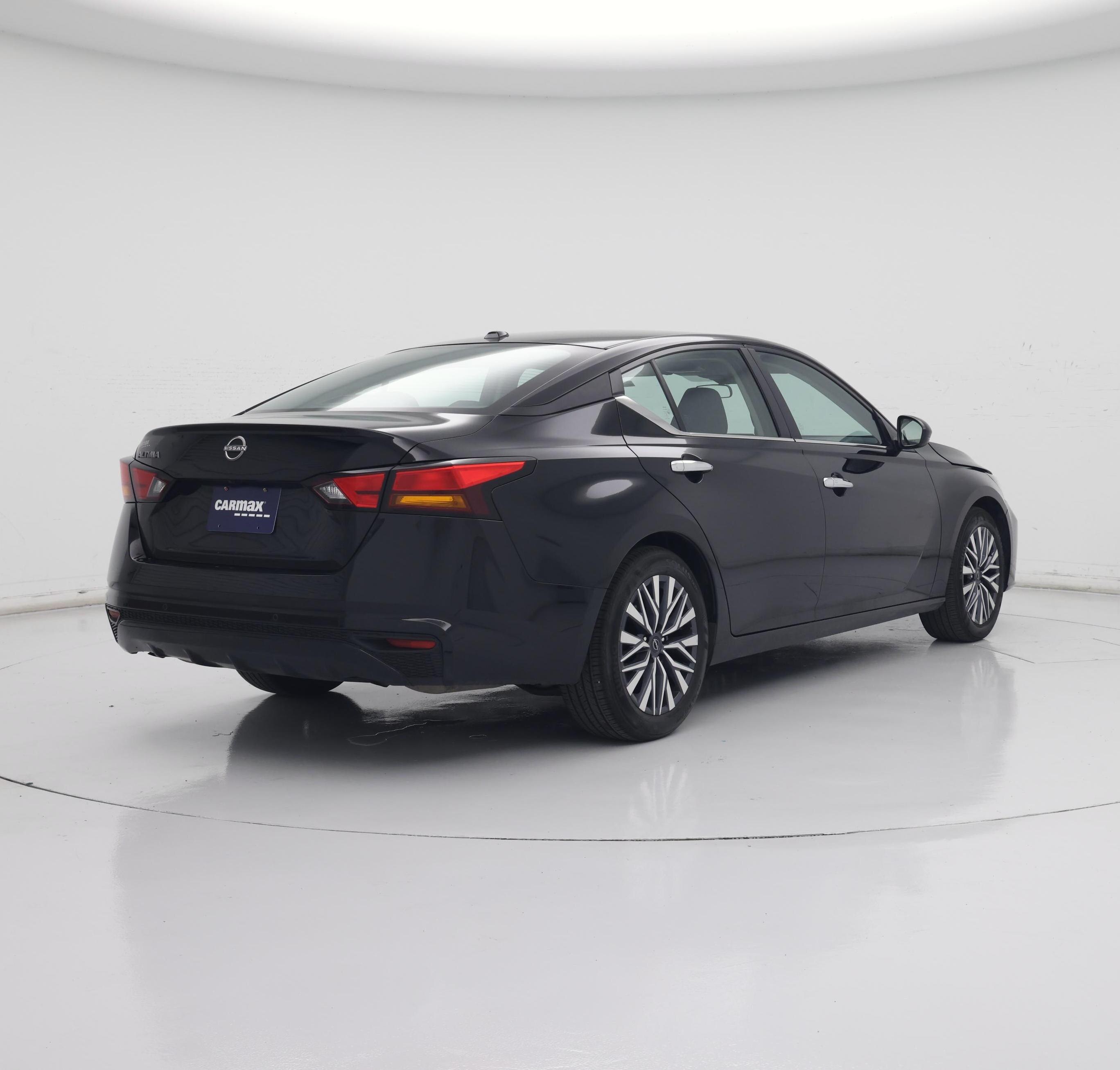 Thumbnail: 2025 Nissan Altima - 8