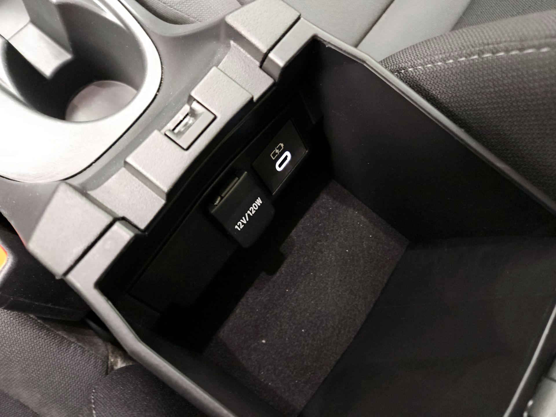 Thumbnail: 2025 Toyota Corolla - 18