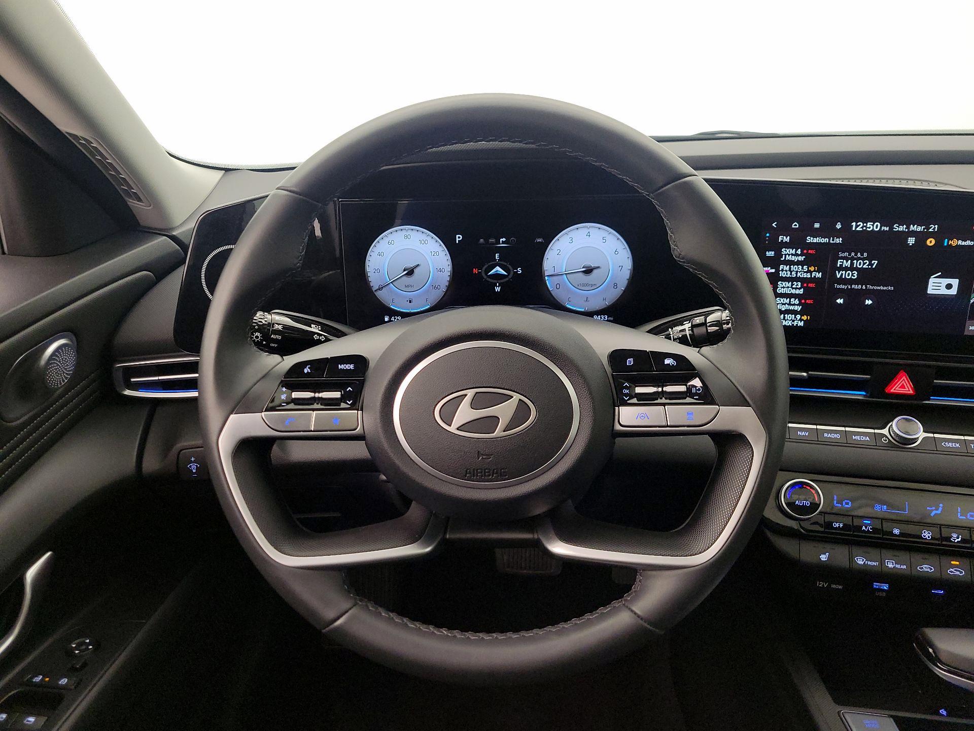 Thumbnail: 2025 Hyundai Elantra - 10