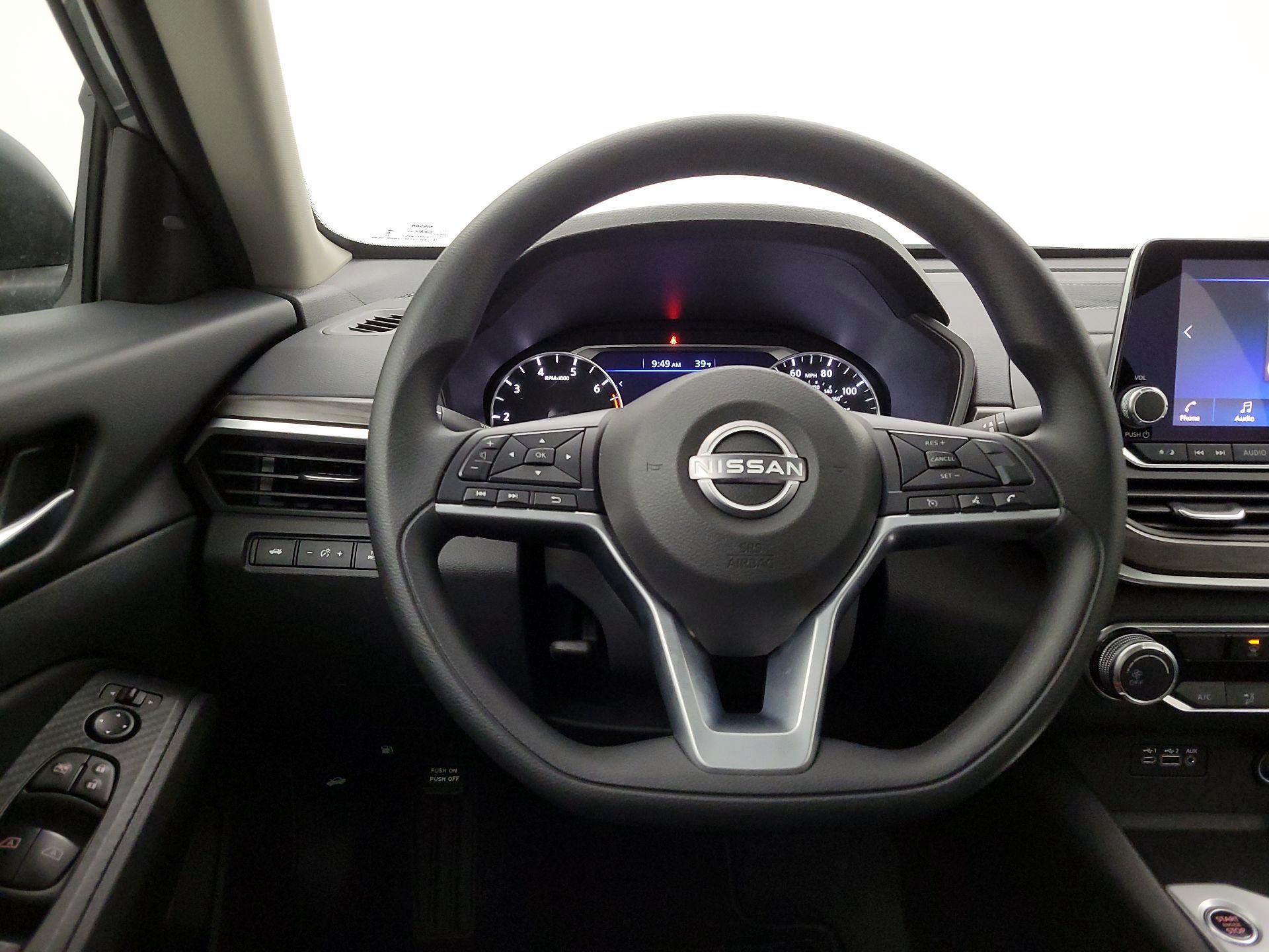 Thumbnail: 2025 Nissan Altima - 10