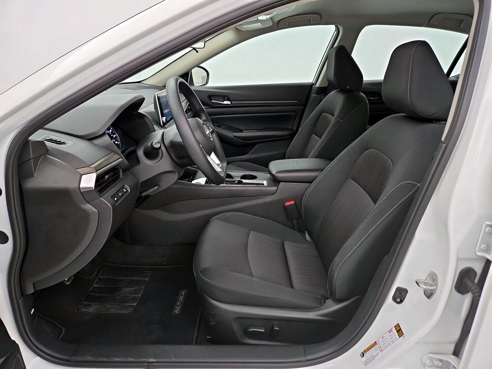 Thumbnail: 2025 Nissan Altima - 11