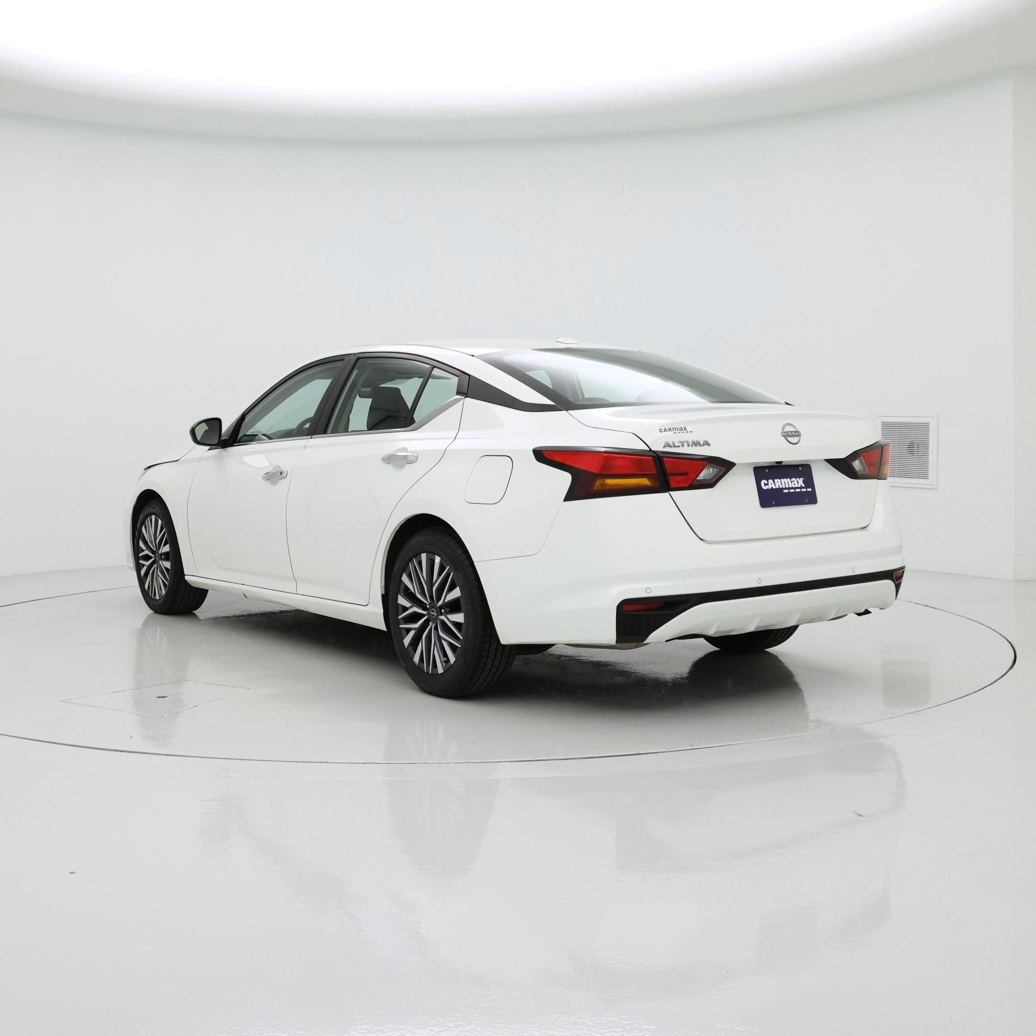 Thumbnail: 2025 Nissan Altima - 2