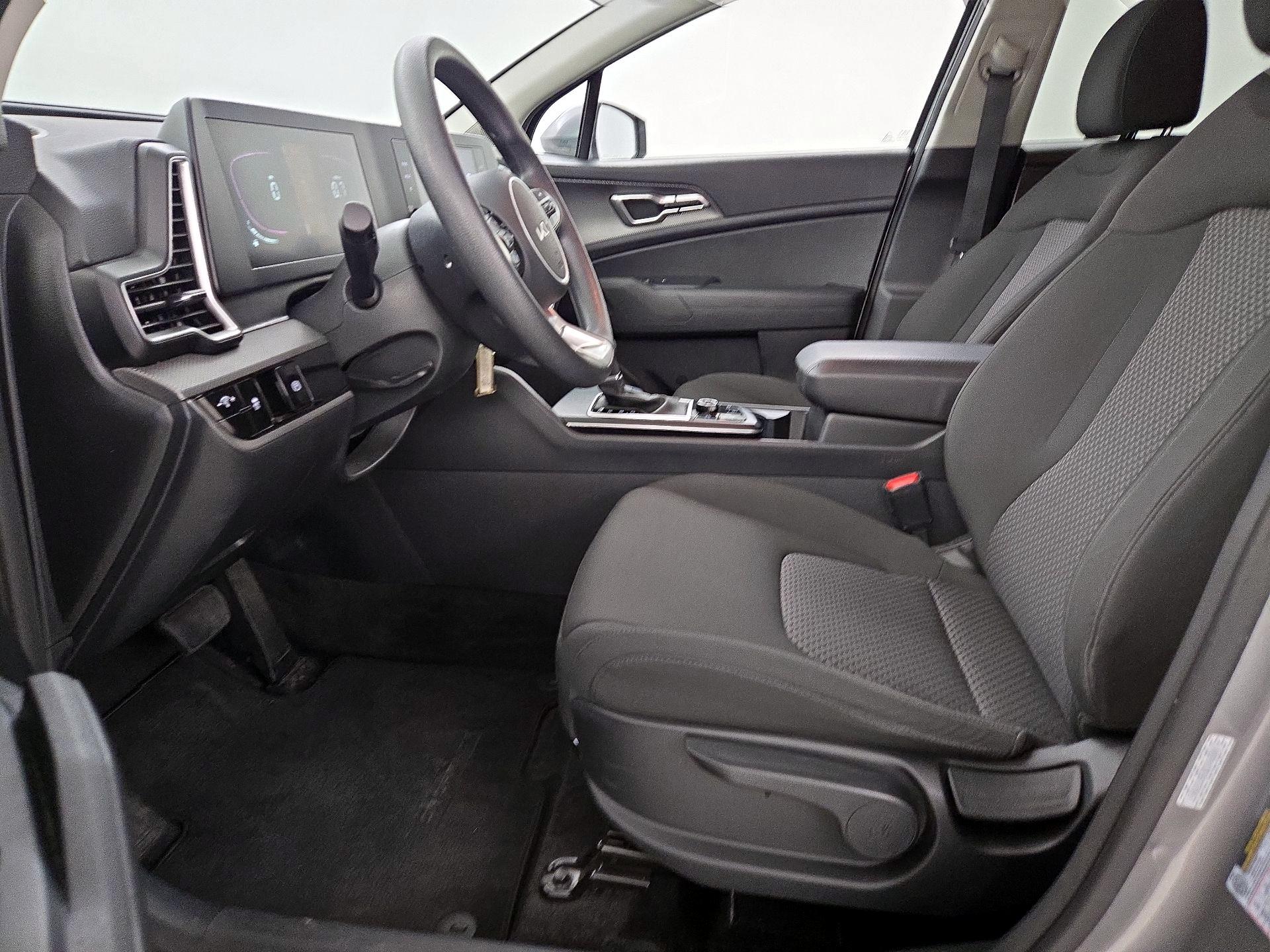 Thumbnail: 2025 Kia Sportage - 11