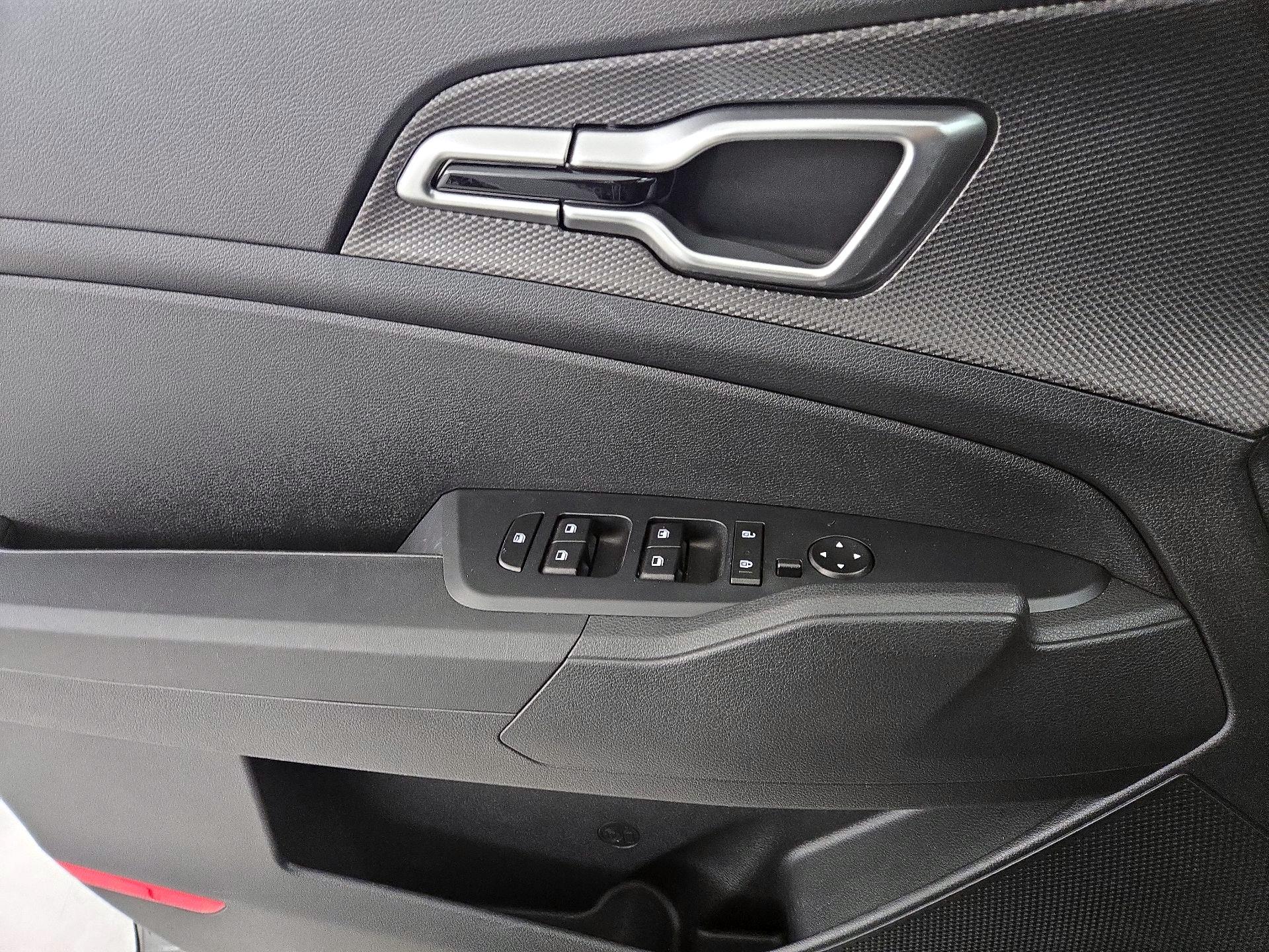 Thumbnail: 2025 Kia Sportage - 12