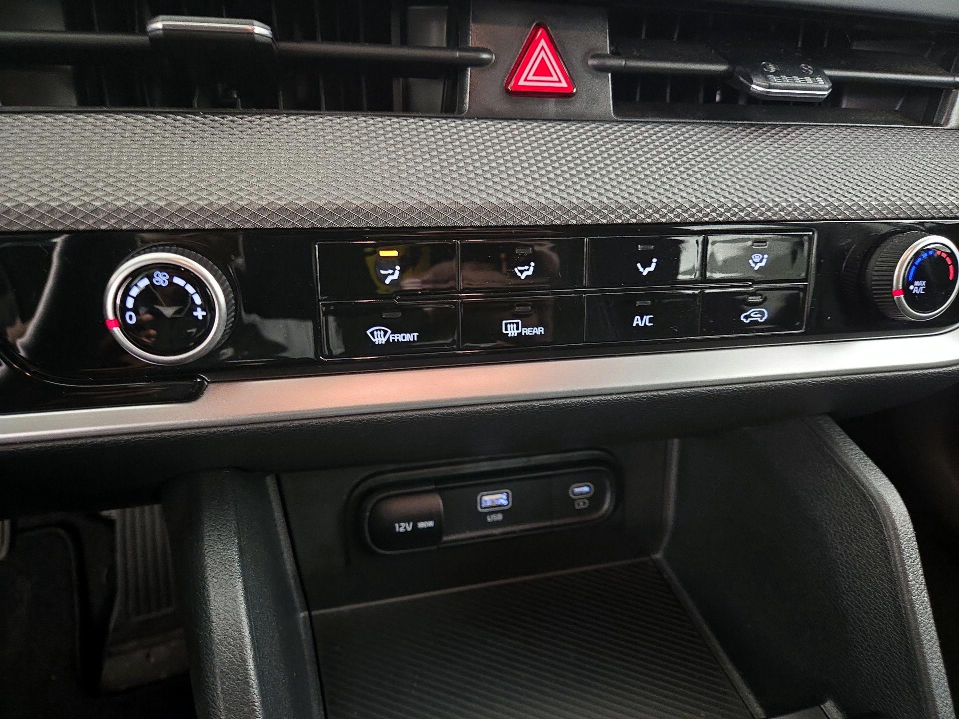 Thumbnail: 2025 Kia Sportage - 16