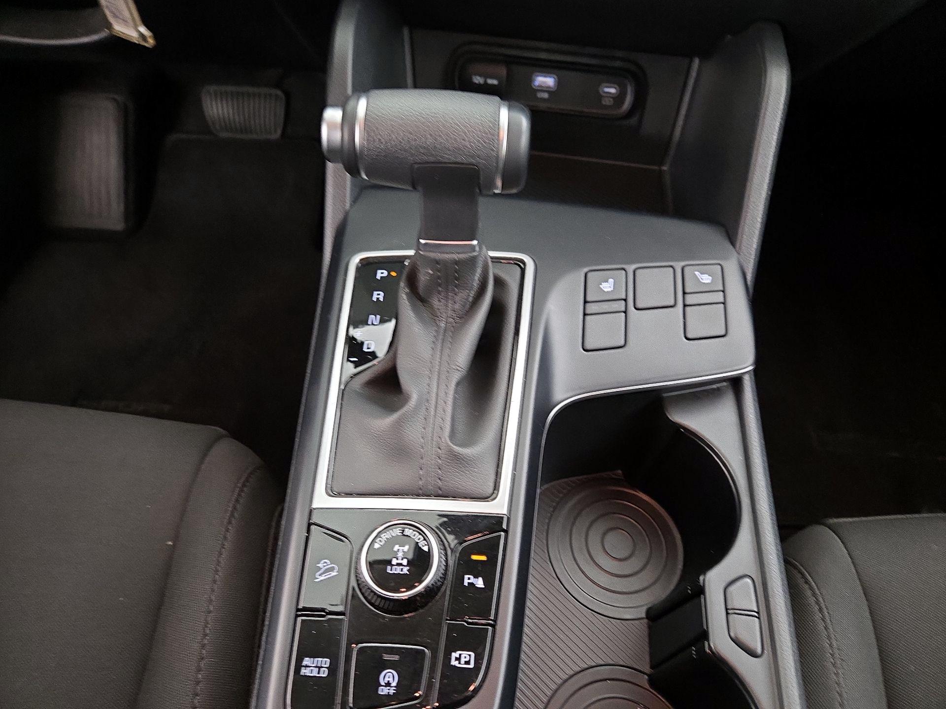 Thumbnail: 2025 Kia Sportage - 17