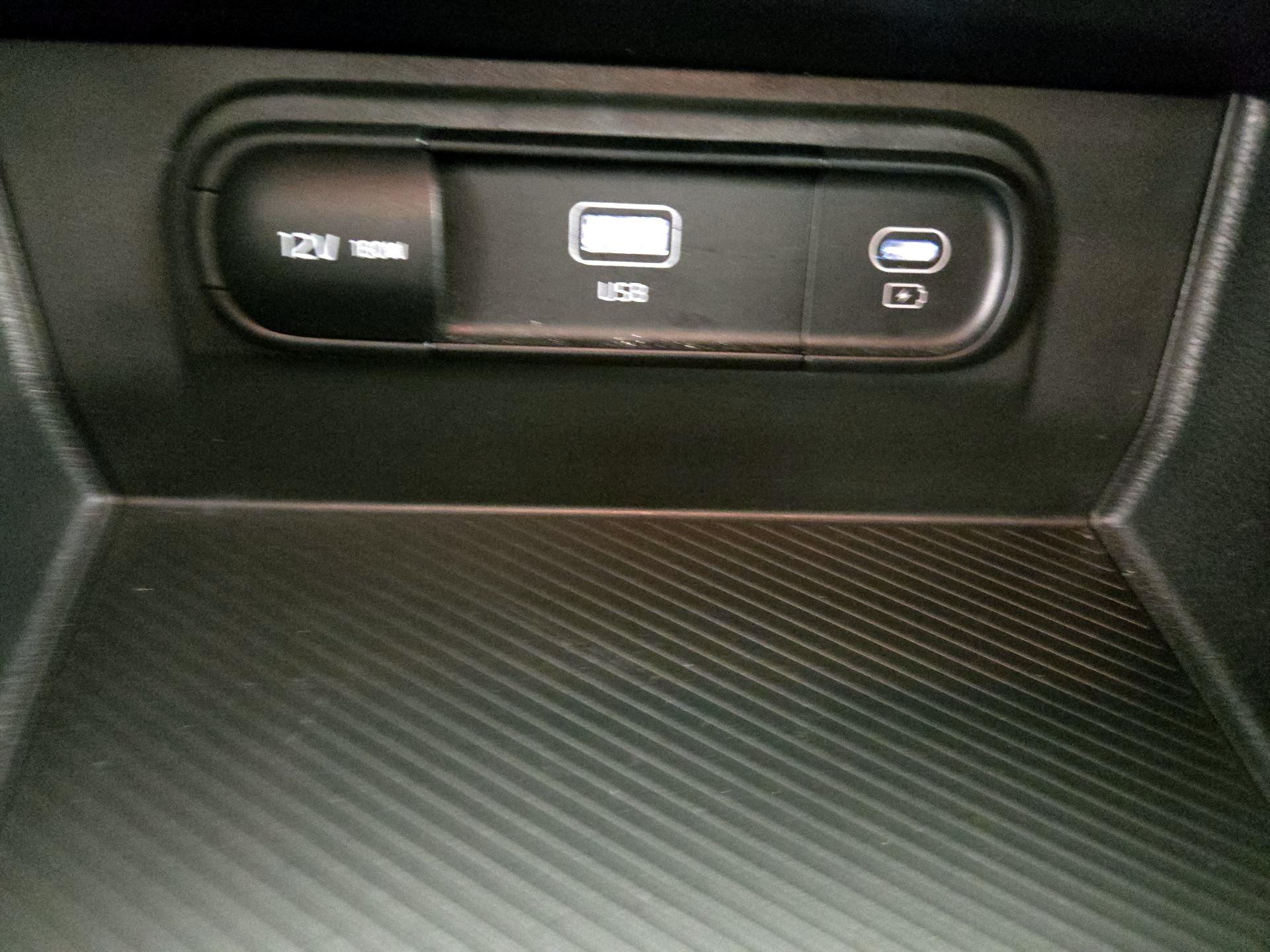 Thumbnail: 2025 Kia Sportage - 18