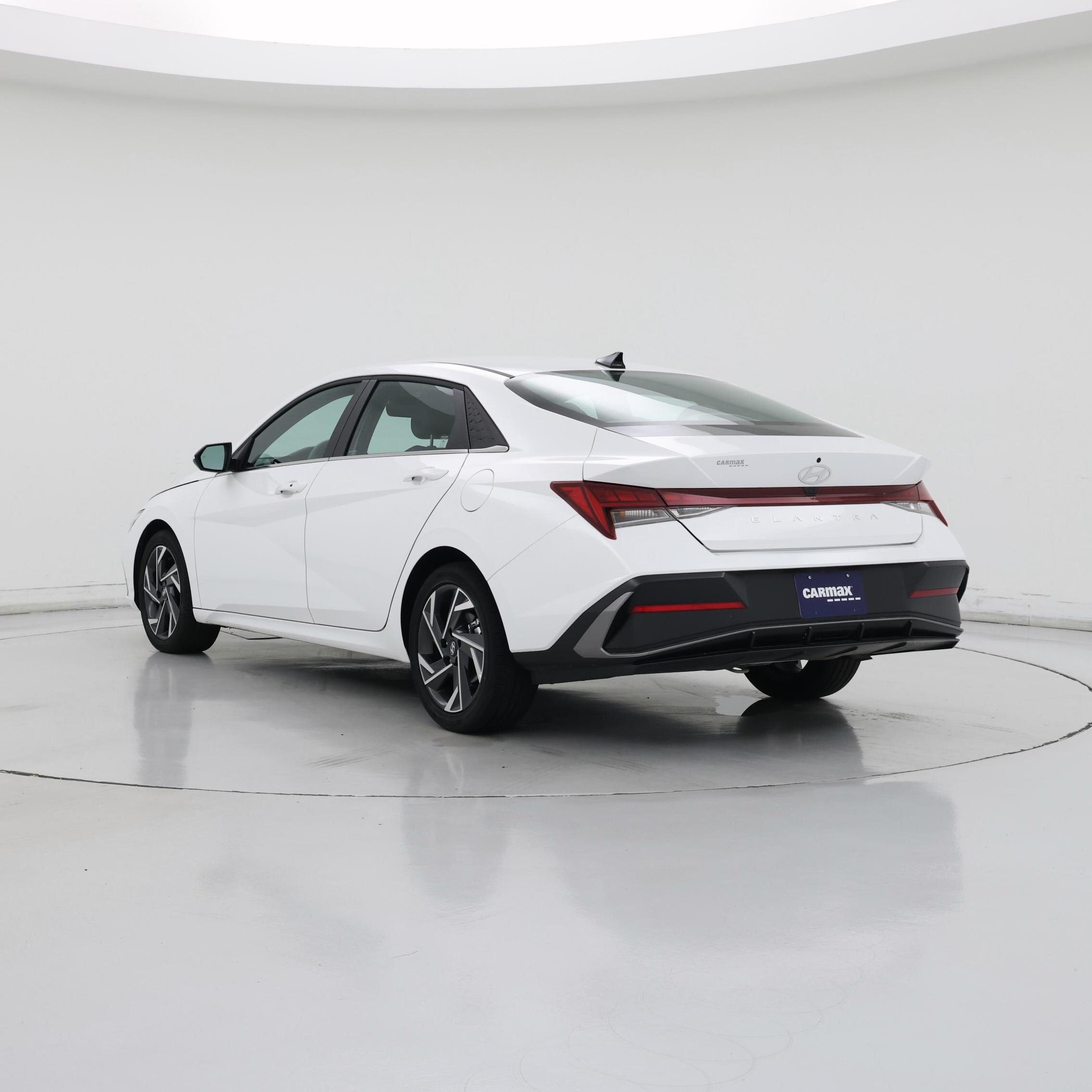 Thumbnail: 2025 Hyundai Elantra - 2
