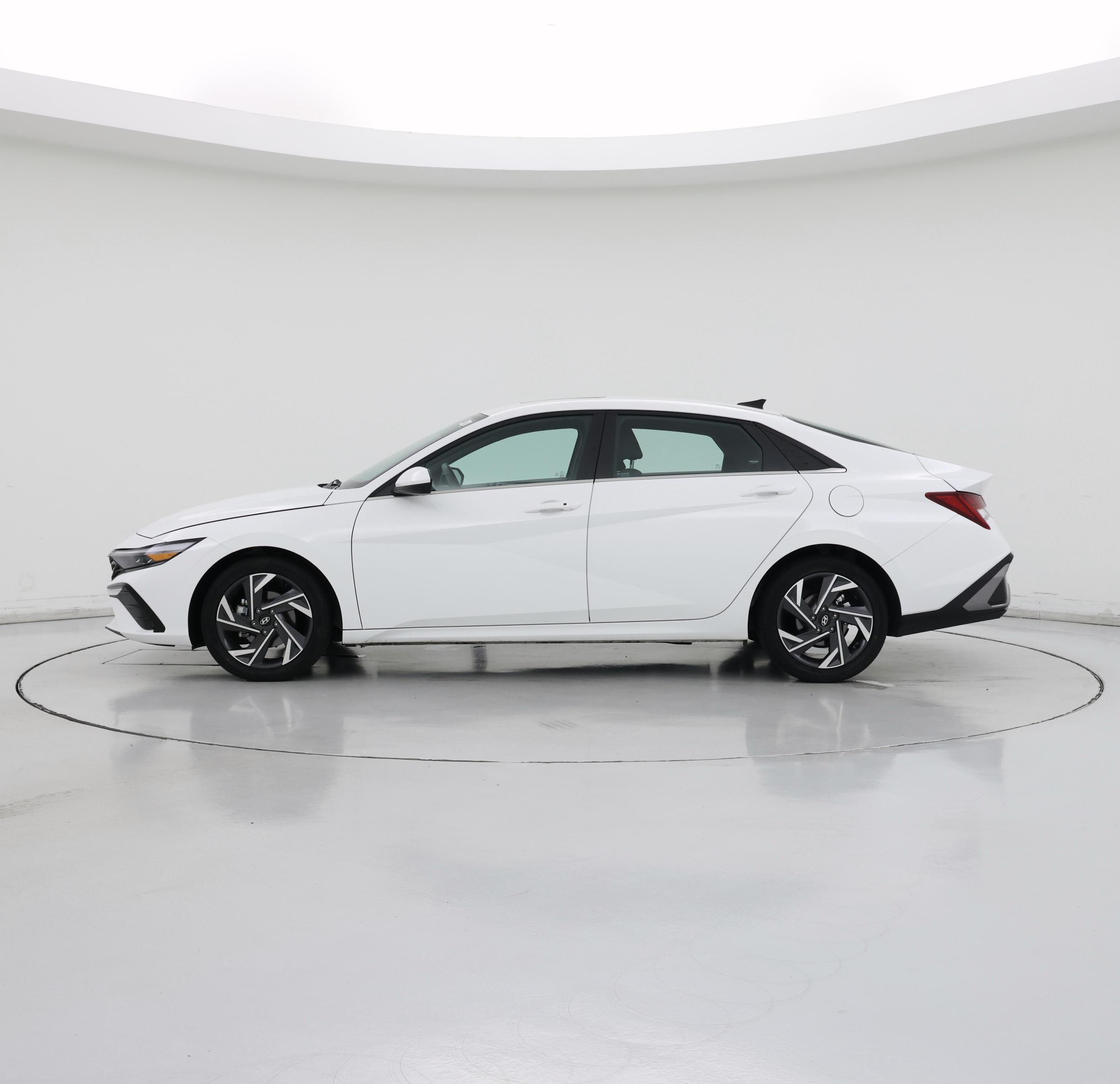 Thumbnail: 2025 Hyundai Elantra - 3