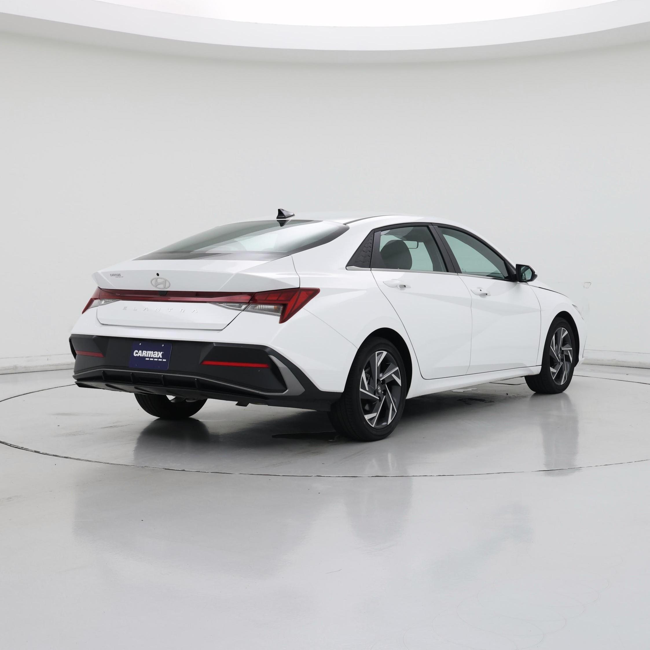Thumbnail: 2025 Hyundai Elantra - 8