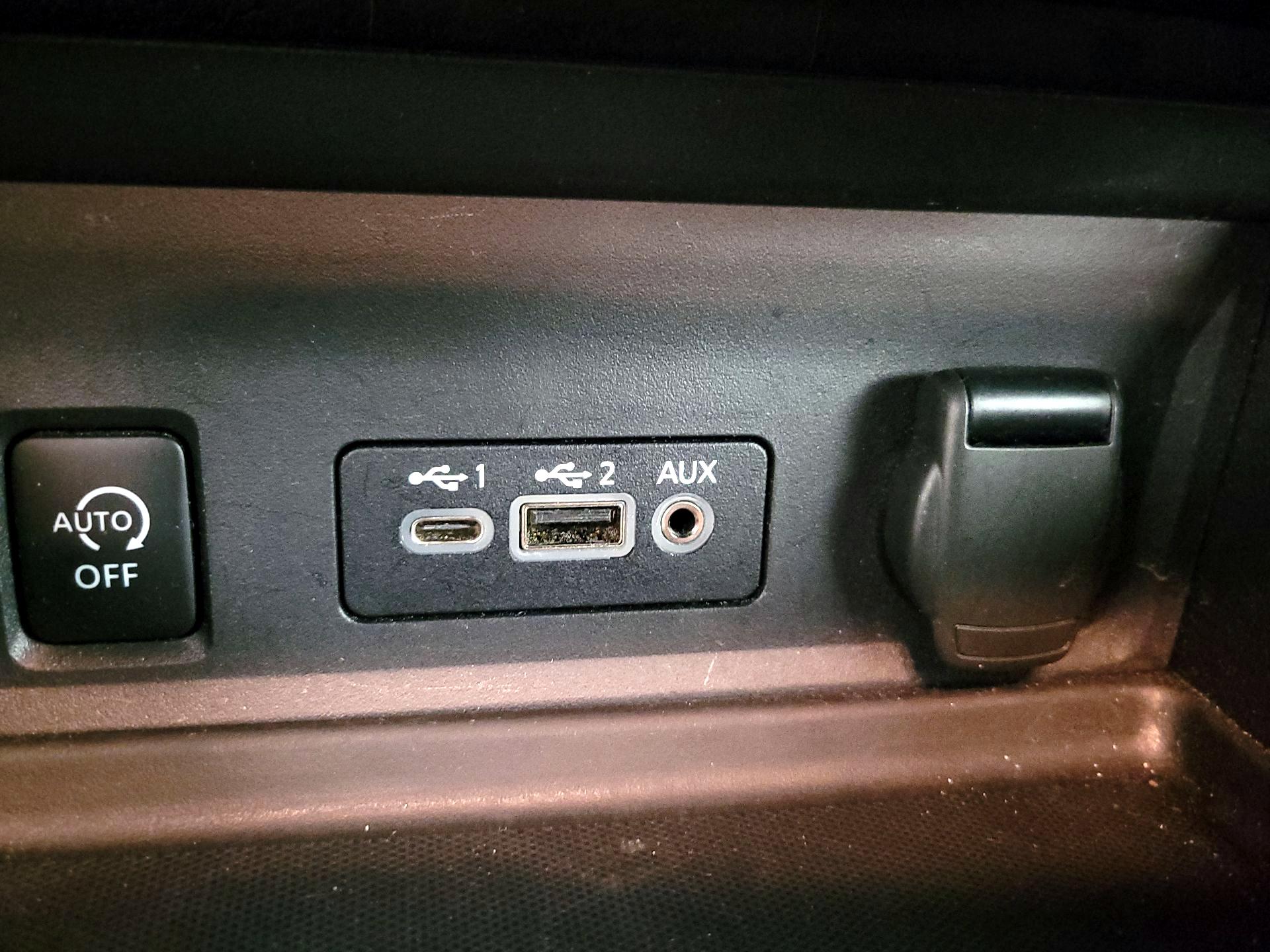 Thumbnail: 2025 Nissan Sentra - 18