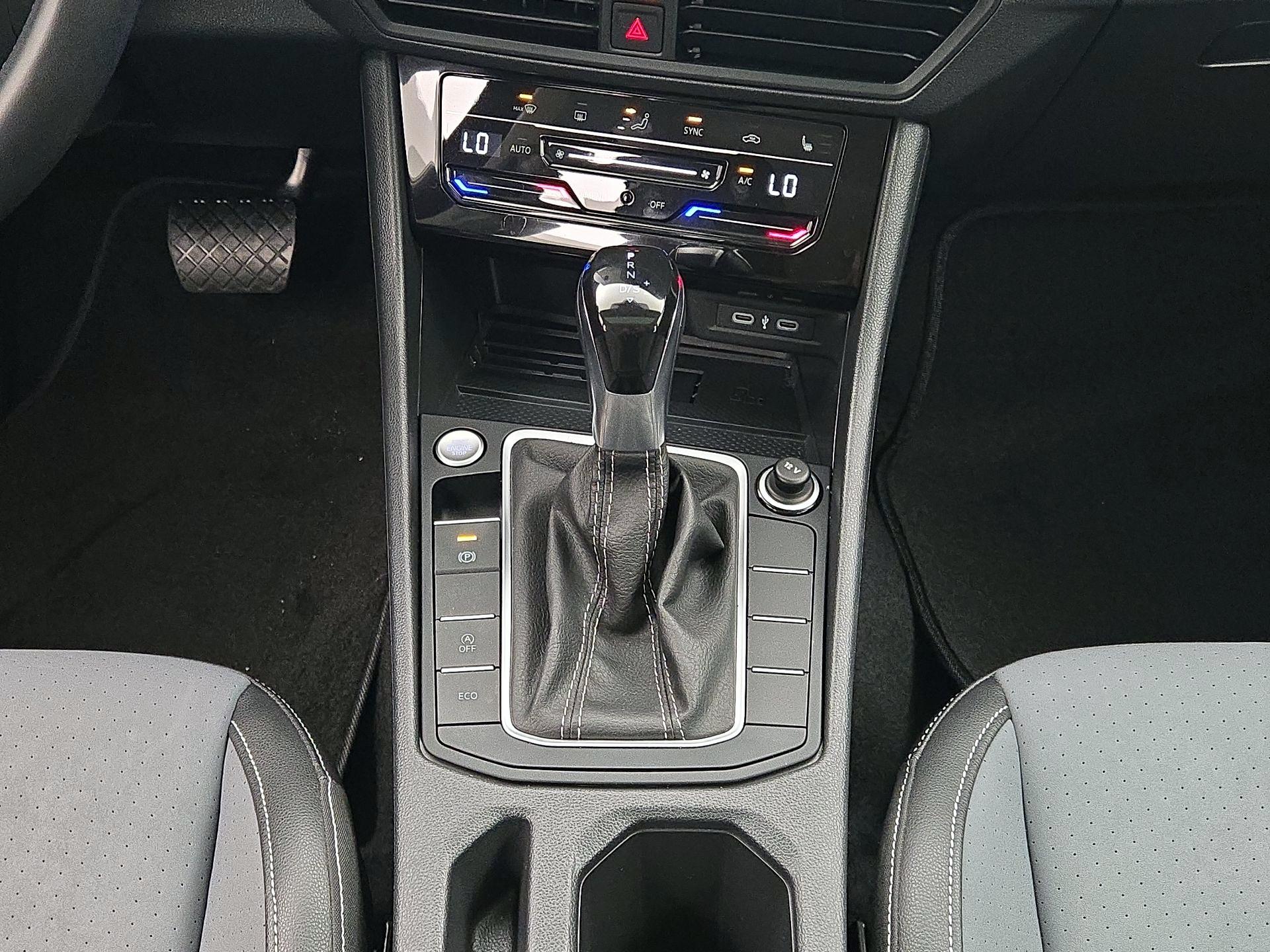 Thumbnail: 2025 Volkswagen Jetta - 16