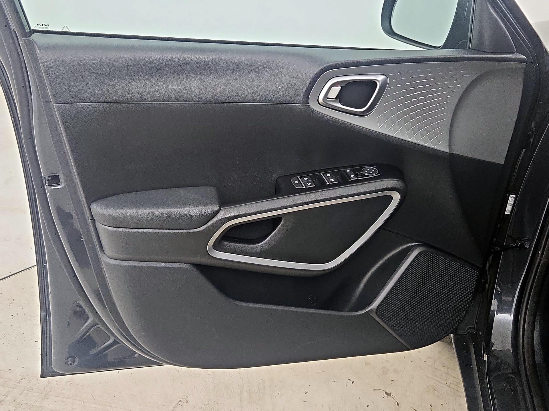 Thumbnail: 2025 Kia Soul - 12