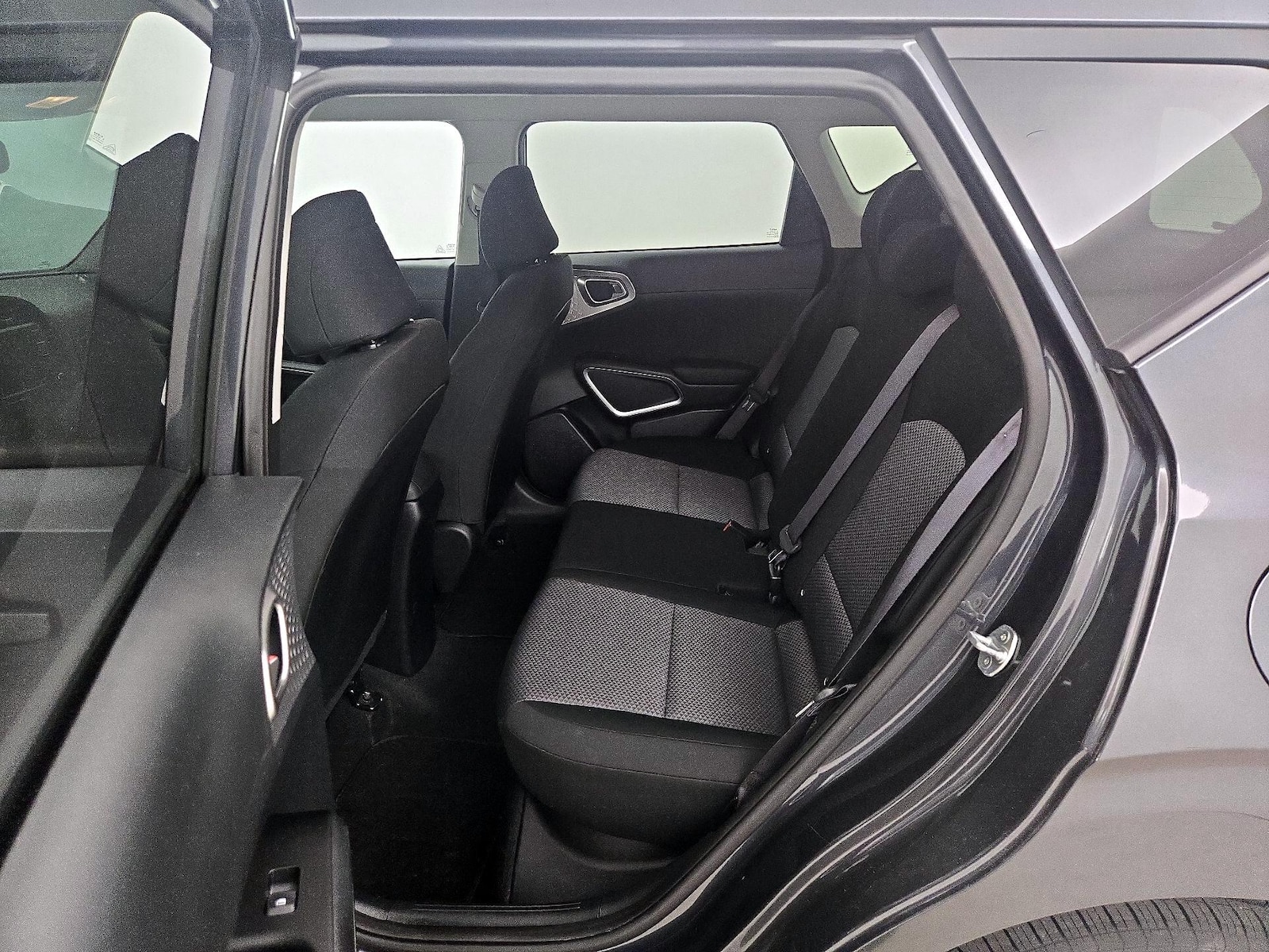 2025 Kia Soul LX - Photo 20