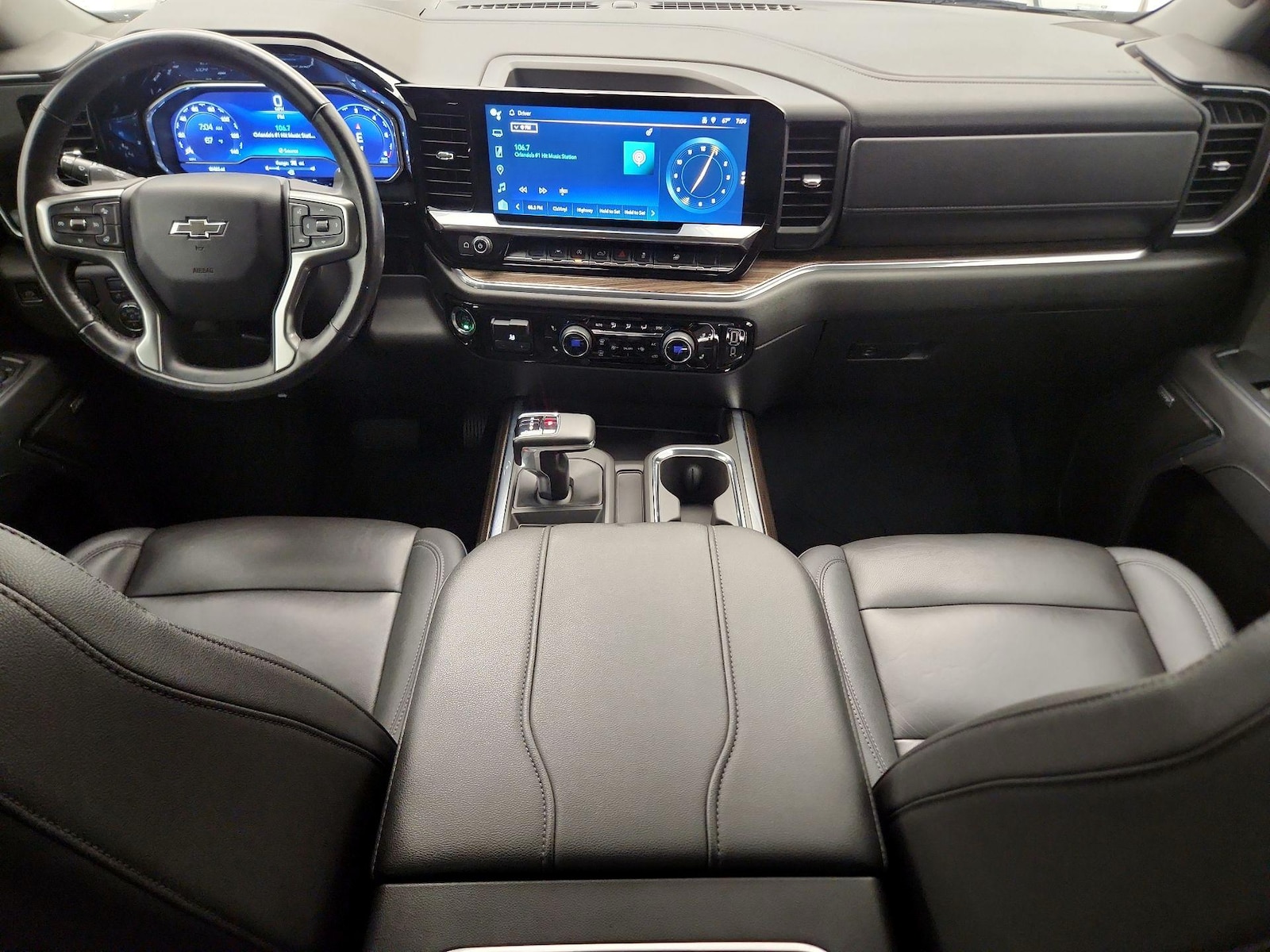 2023 Chevrolet Silverado 1500 RST - Photo 10