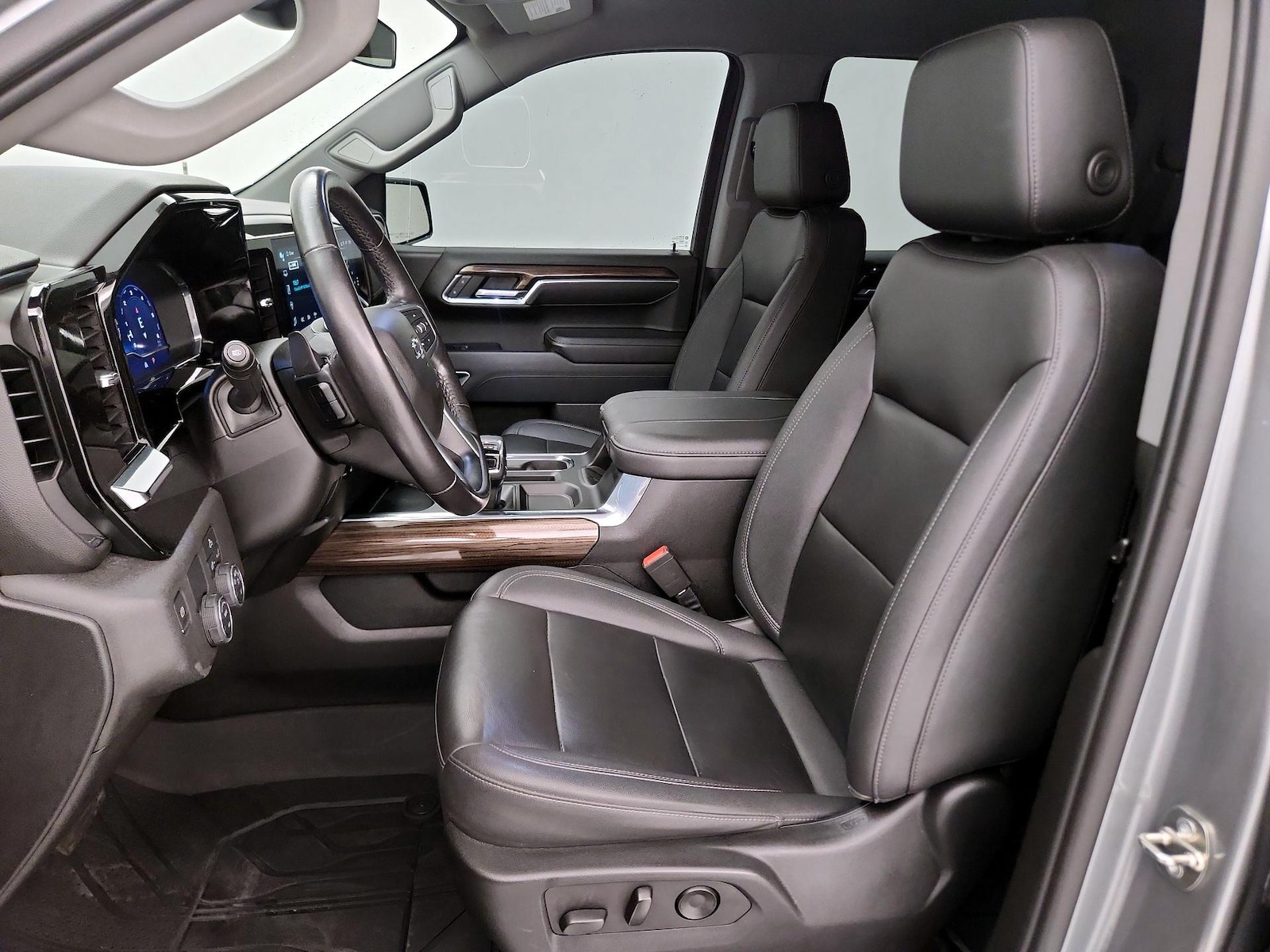 2023 Chevrolet Silverado 1500 RST - Photo 12