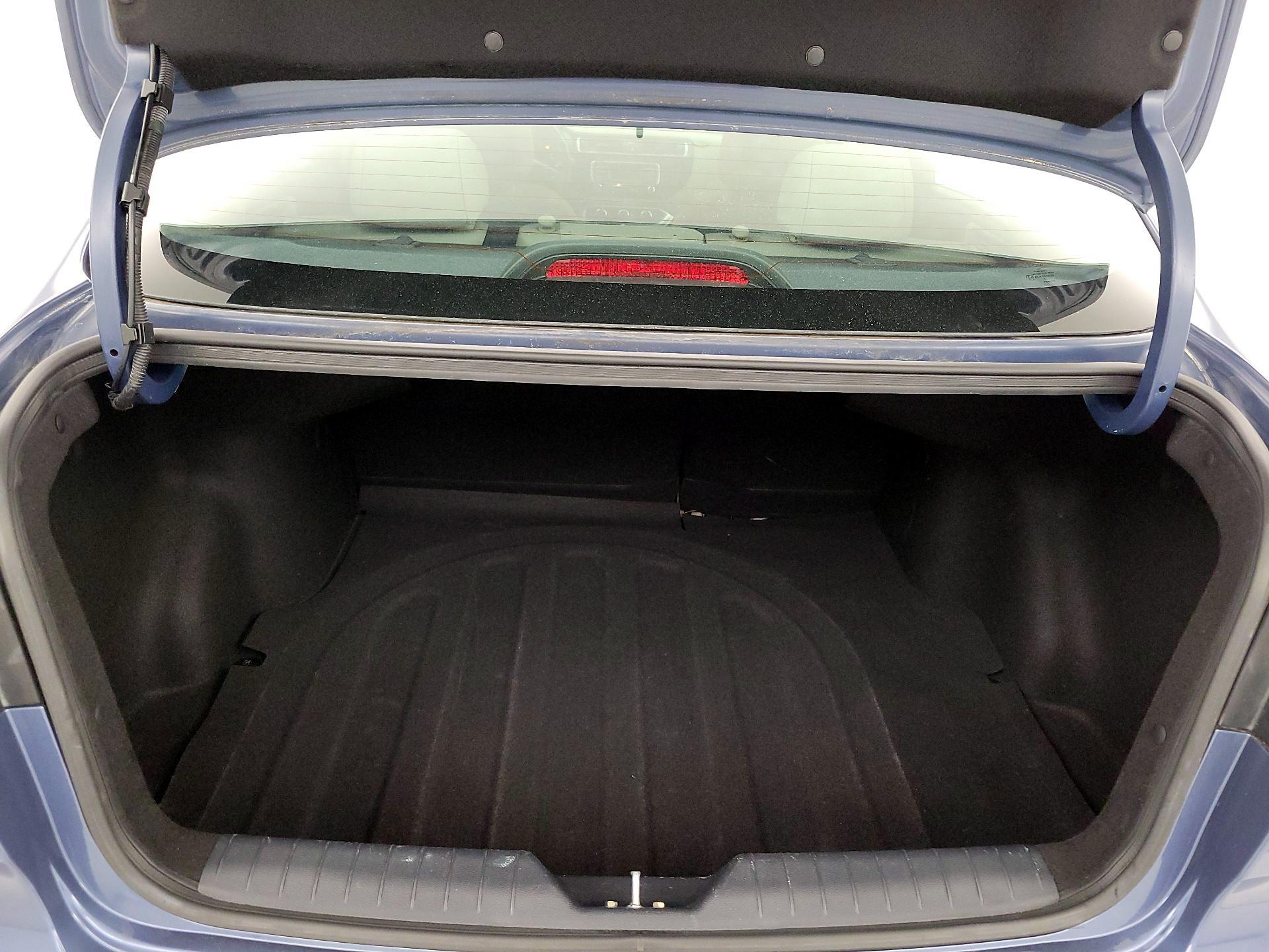 Thumbnail: 2016 Kia Rio - 19