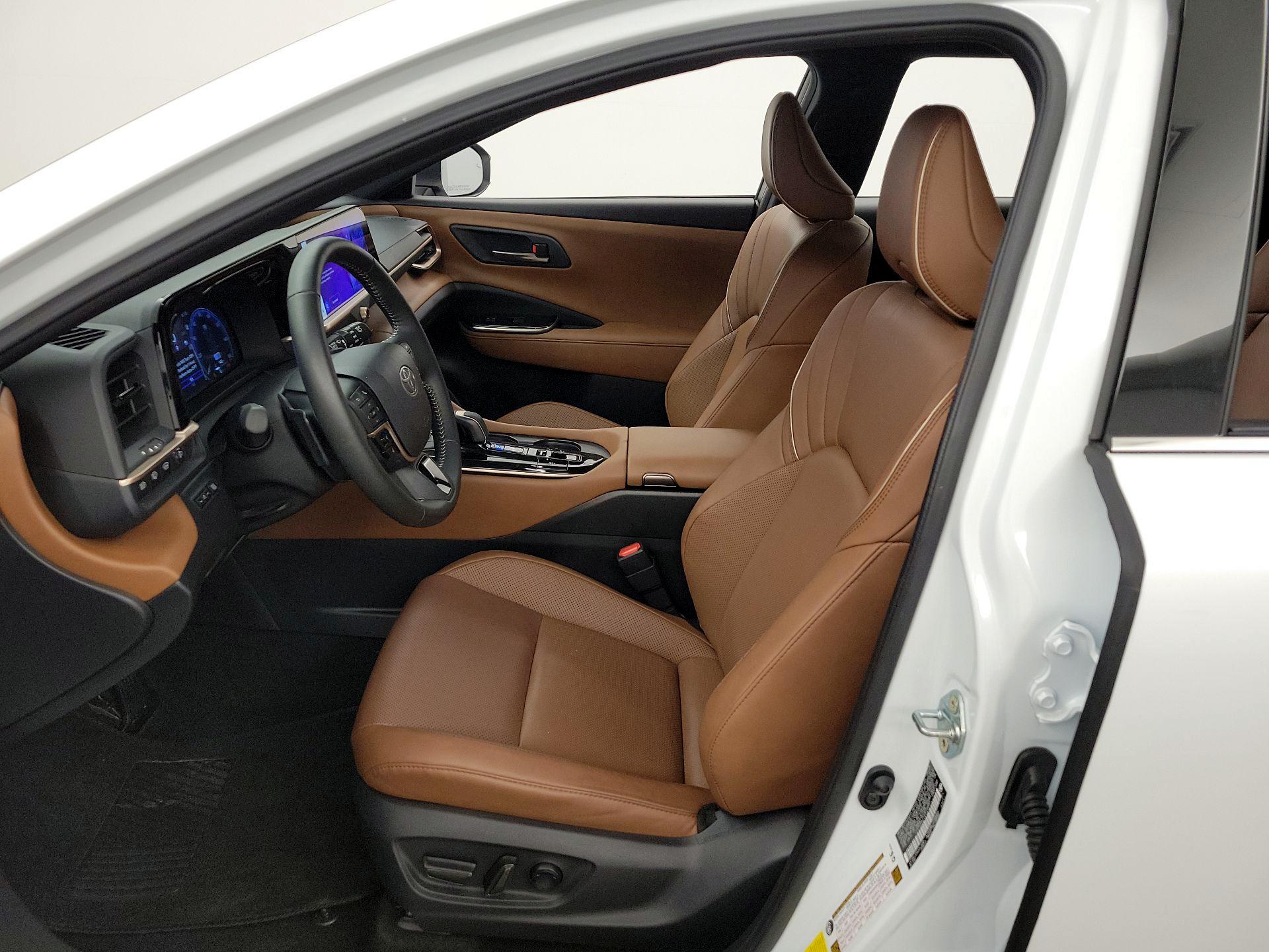Thumbnail: 2025 Toyota Crown Signia - 11