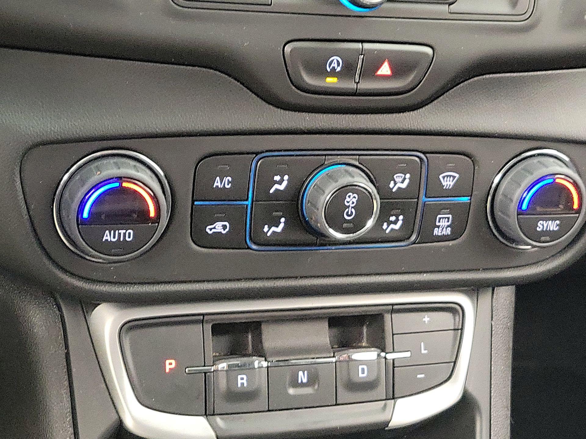 Thumbnail: 2023 GMC Terrain - 16