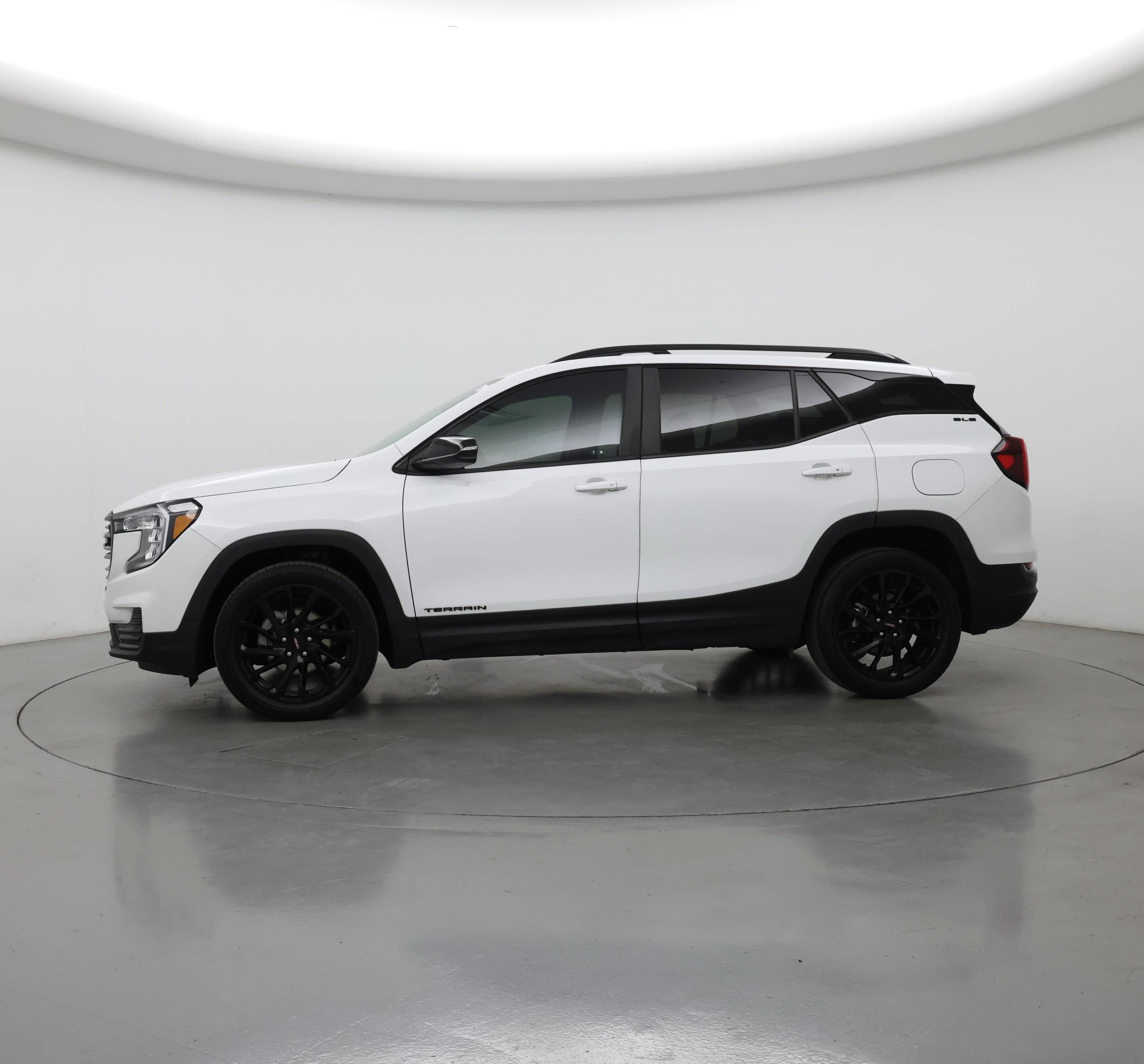 Thumbnail: 2023 GMC Terrain - 3