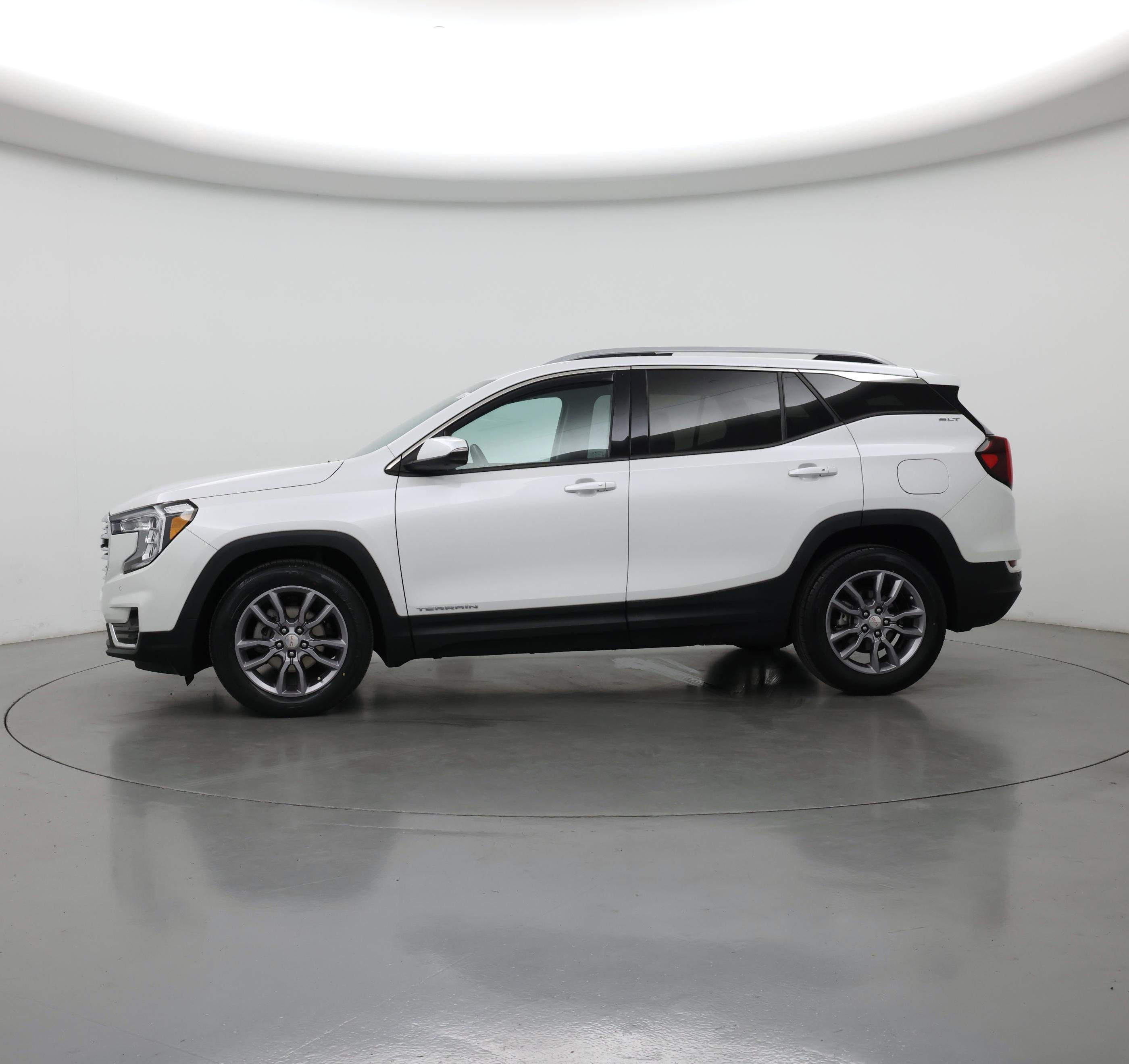 Thumbnail: 2022 GMC Terrain - 3