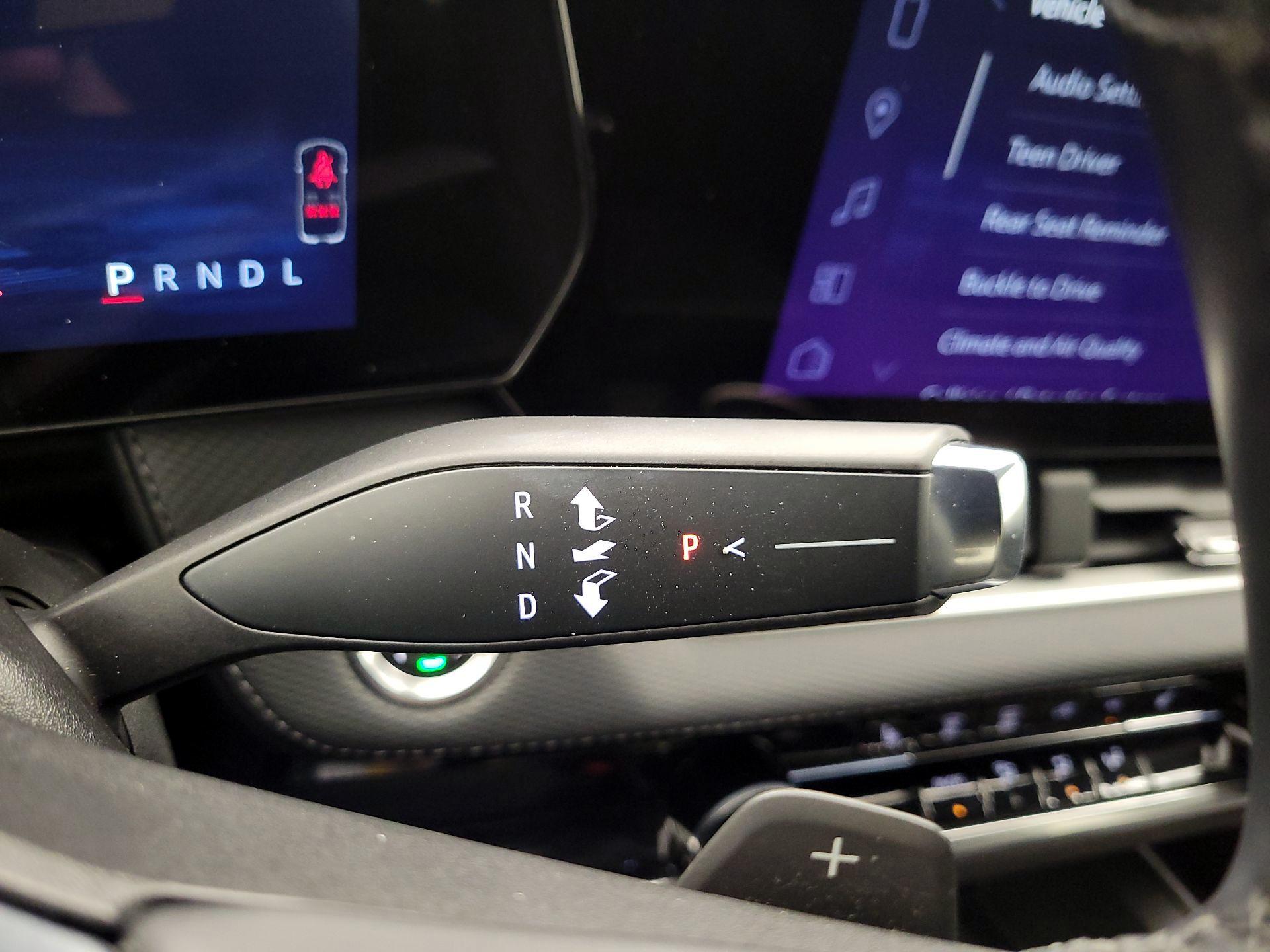 Thumbnail: 2025 Chevrolet Equinox - 17