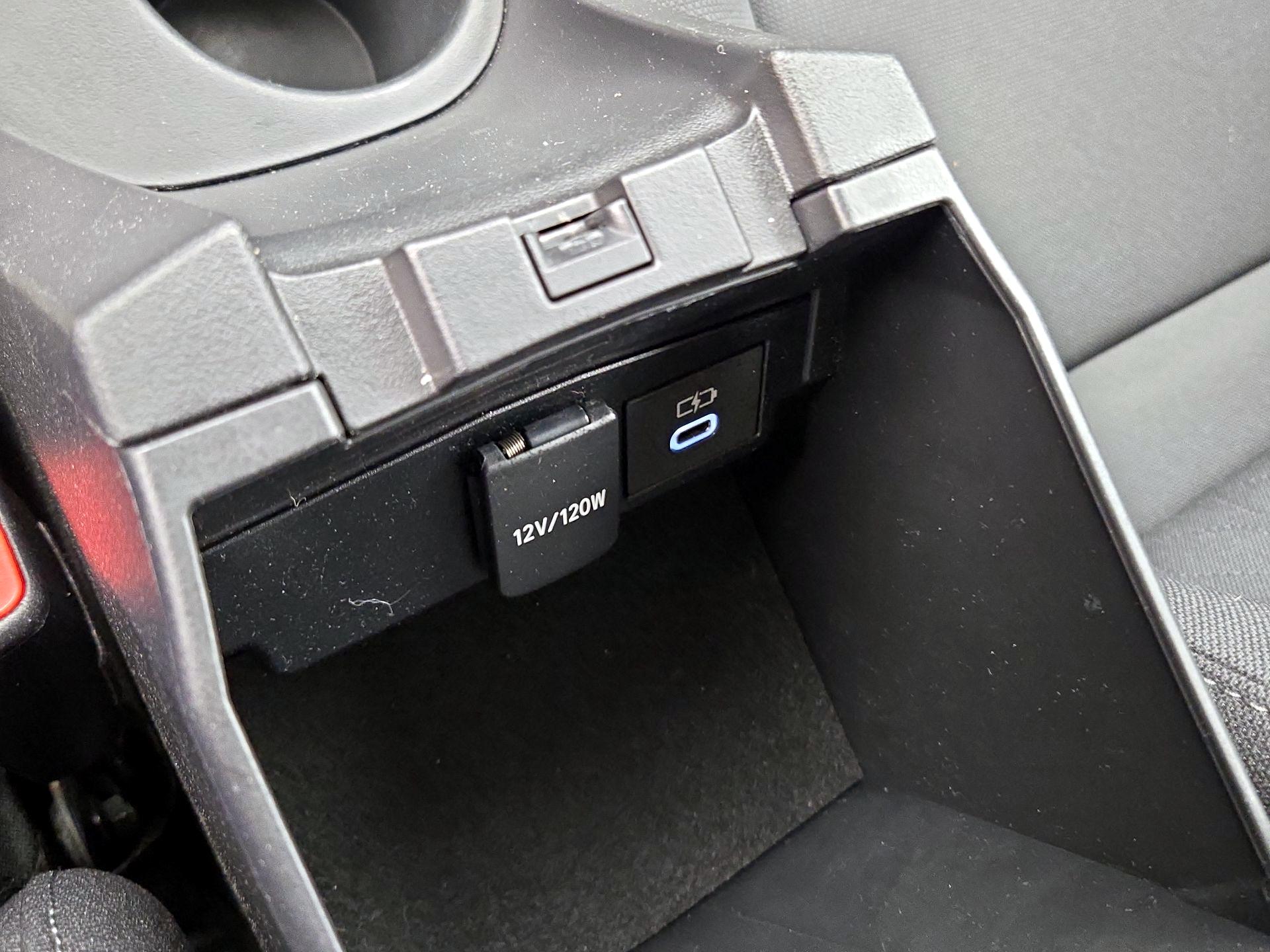 Thumbnail: 2025 Toyota Corolla - 18