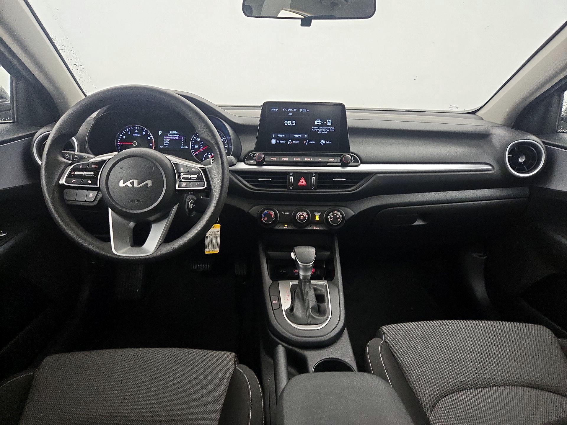 Thumbnail: 2024 Kia Forte - 9