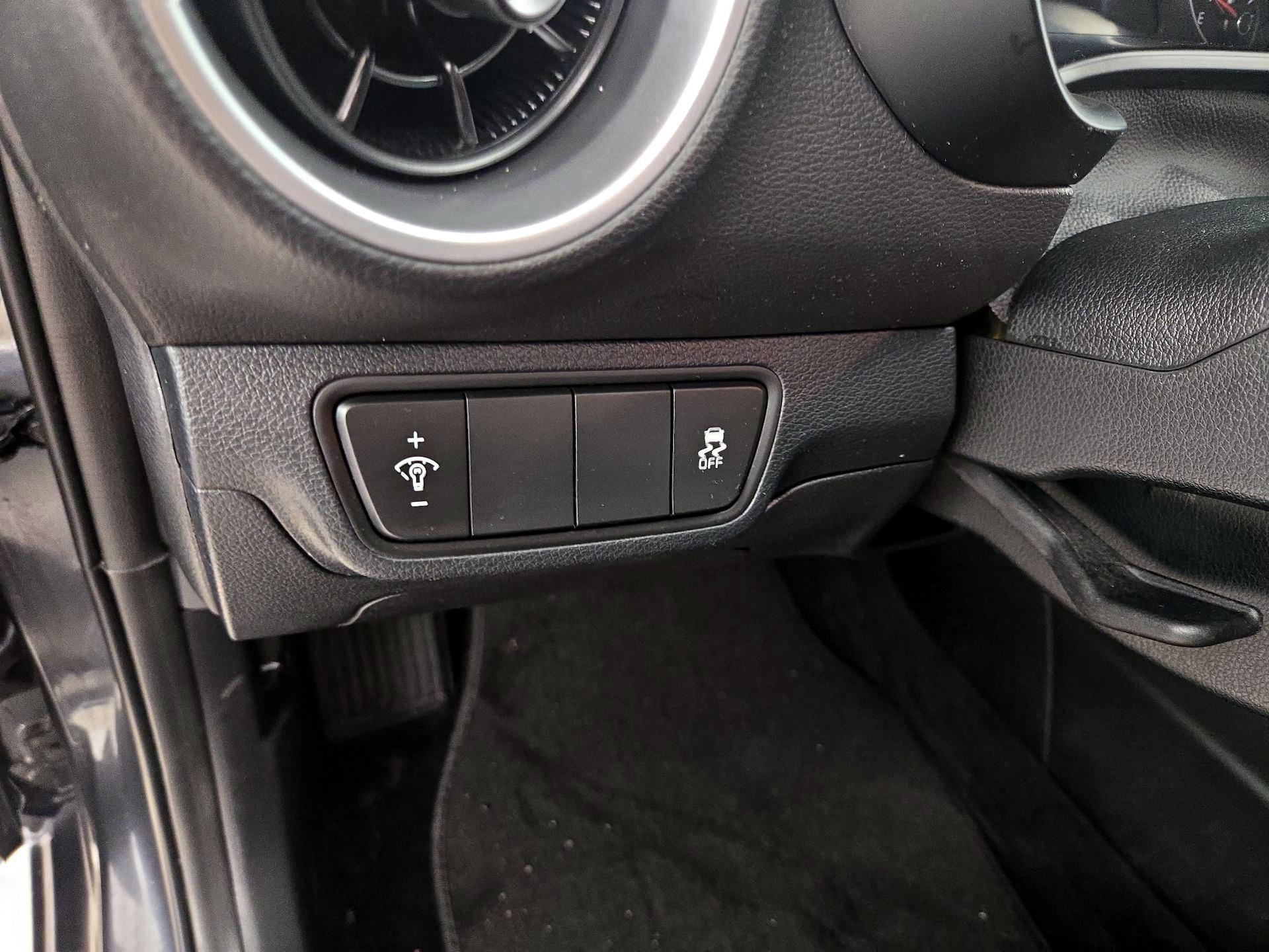 Thumbnail: 2024 Kia Forte - 13