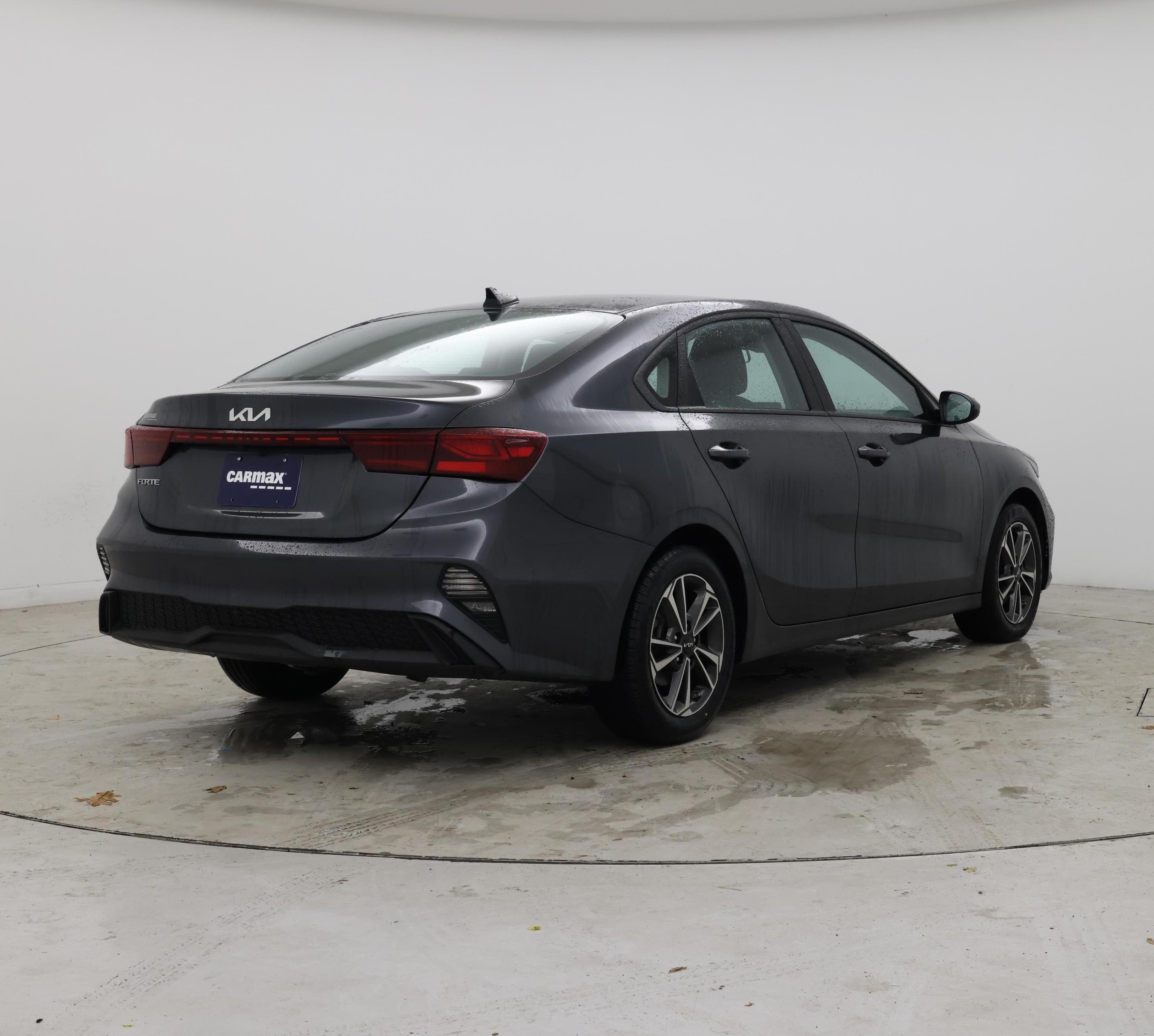 Thumbnail: 2024 Kia Forte - 8