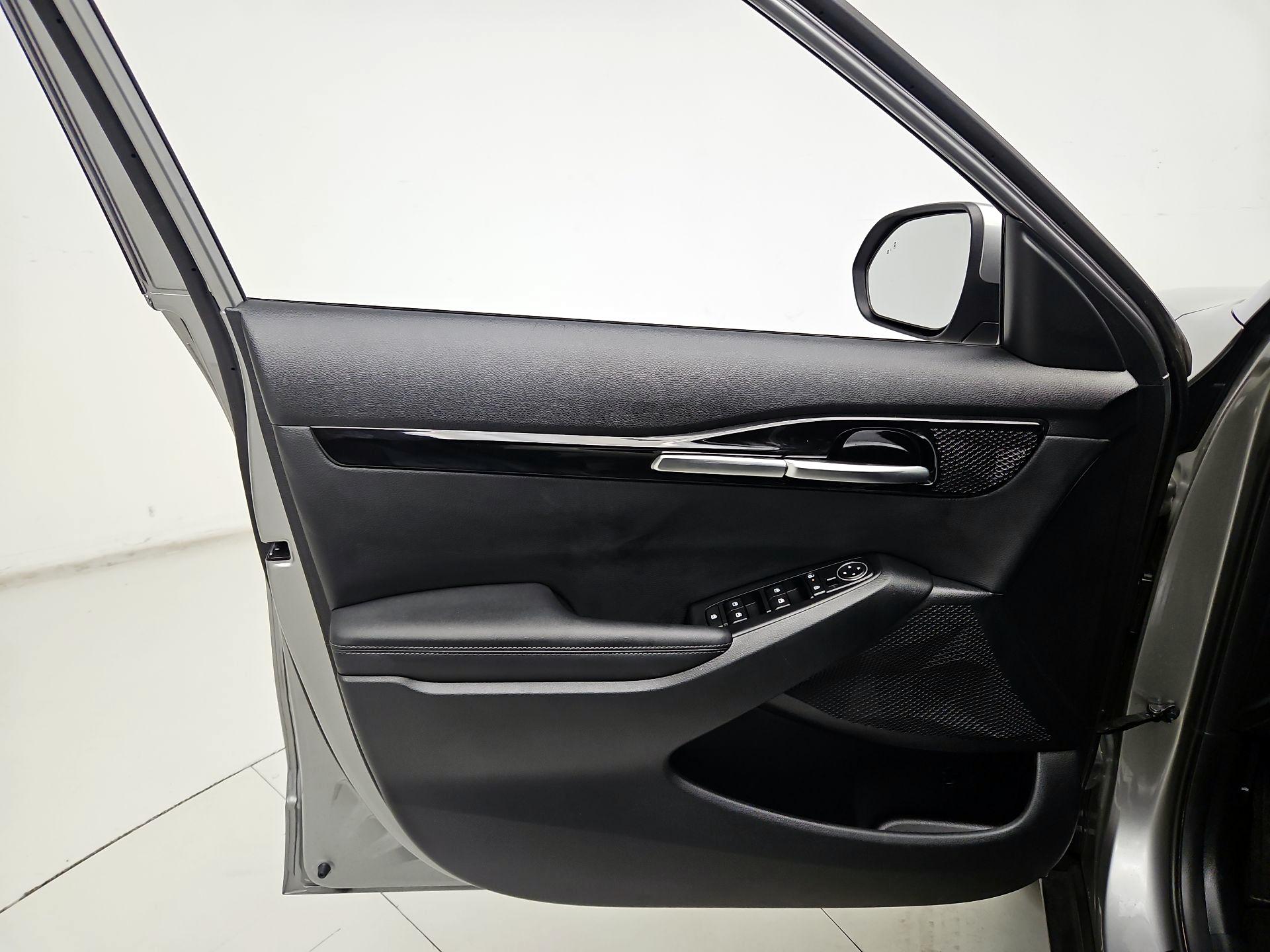 Thumbnail: 2025 Kia Seltos - 12