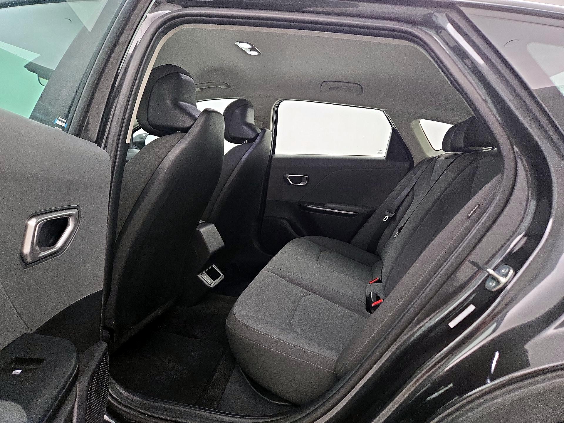 Thumbnail: 2025 Kia K4 - 19