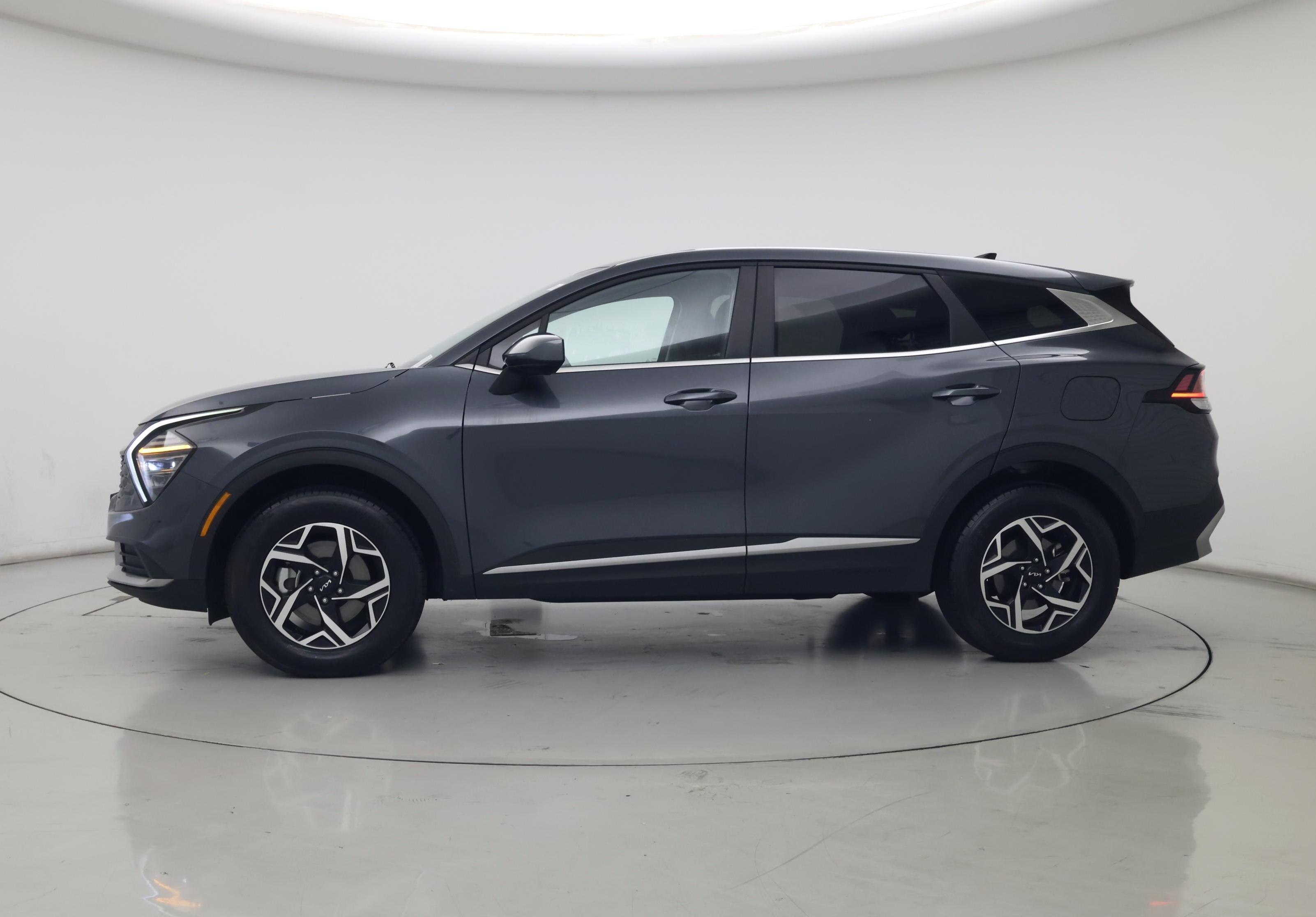 Thumbnail: 2025 Kia Sportage - 3