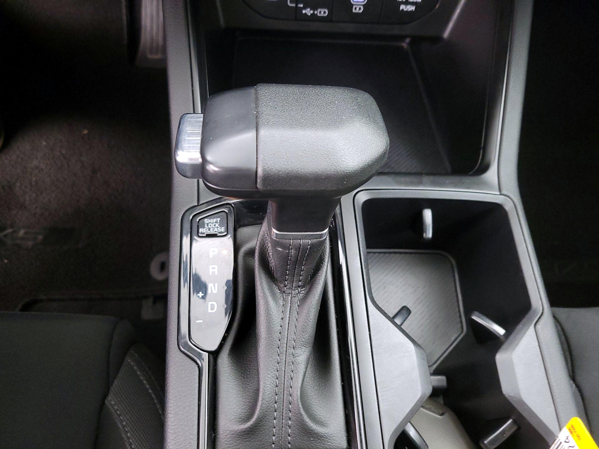 Thumbnail: 2025 Kia K5 - 17