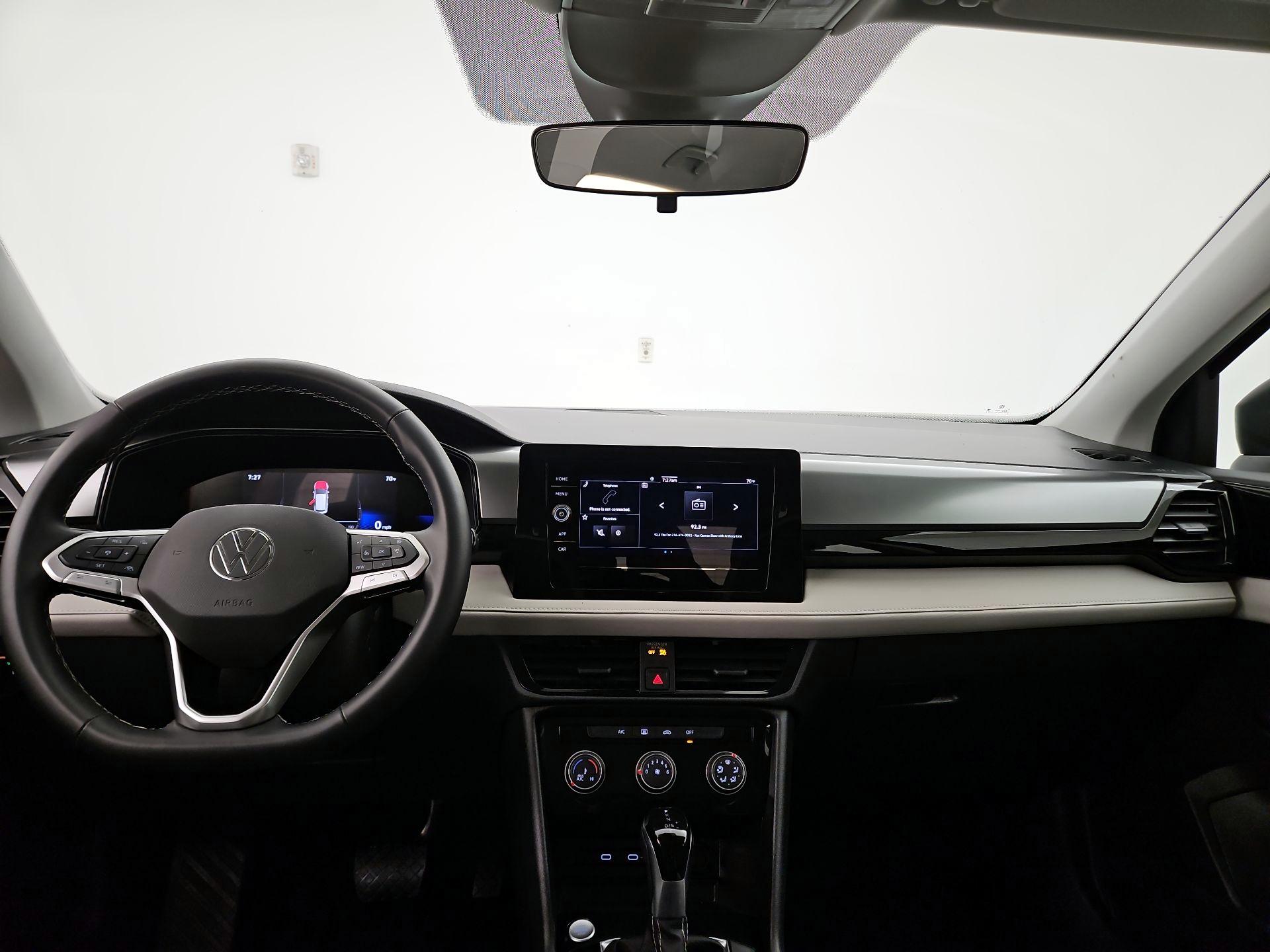 Thumbnail: 2025 Volkswagen Taos - 9