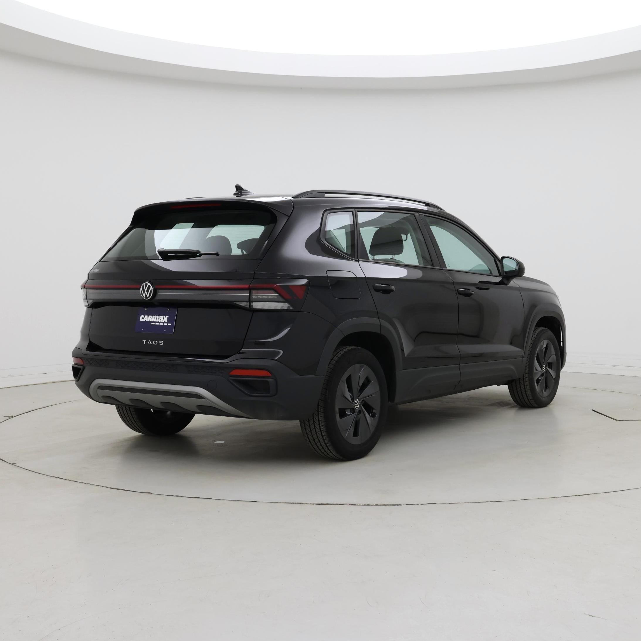 Thumbnail: 2025 Volkswagen Taos - 8