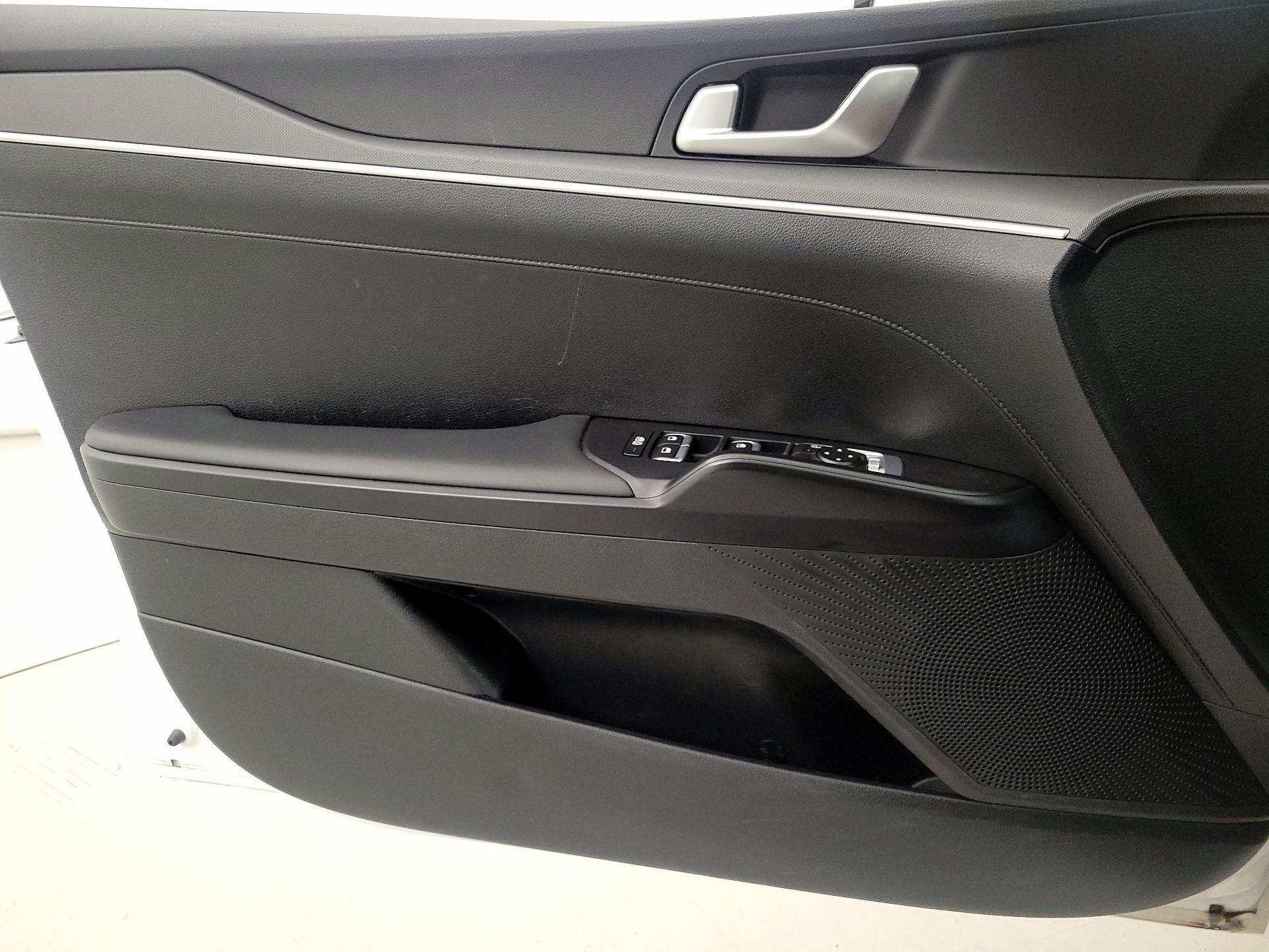 Thumbnail: 2025 Kia K5 - 12