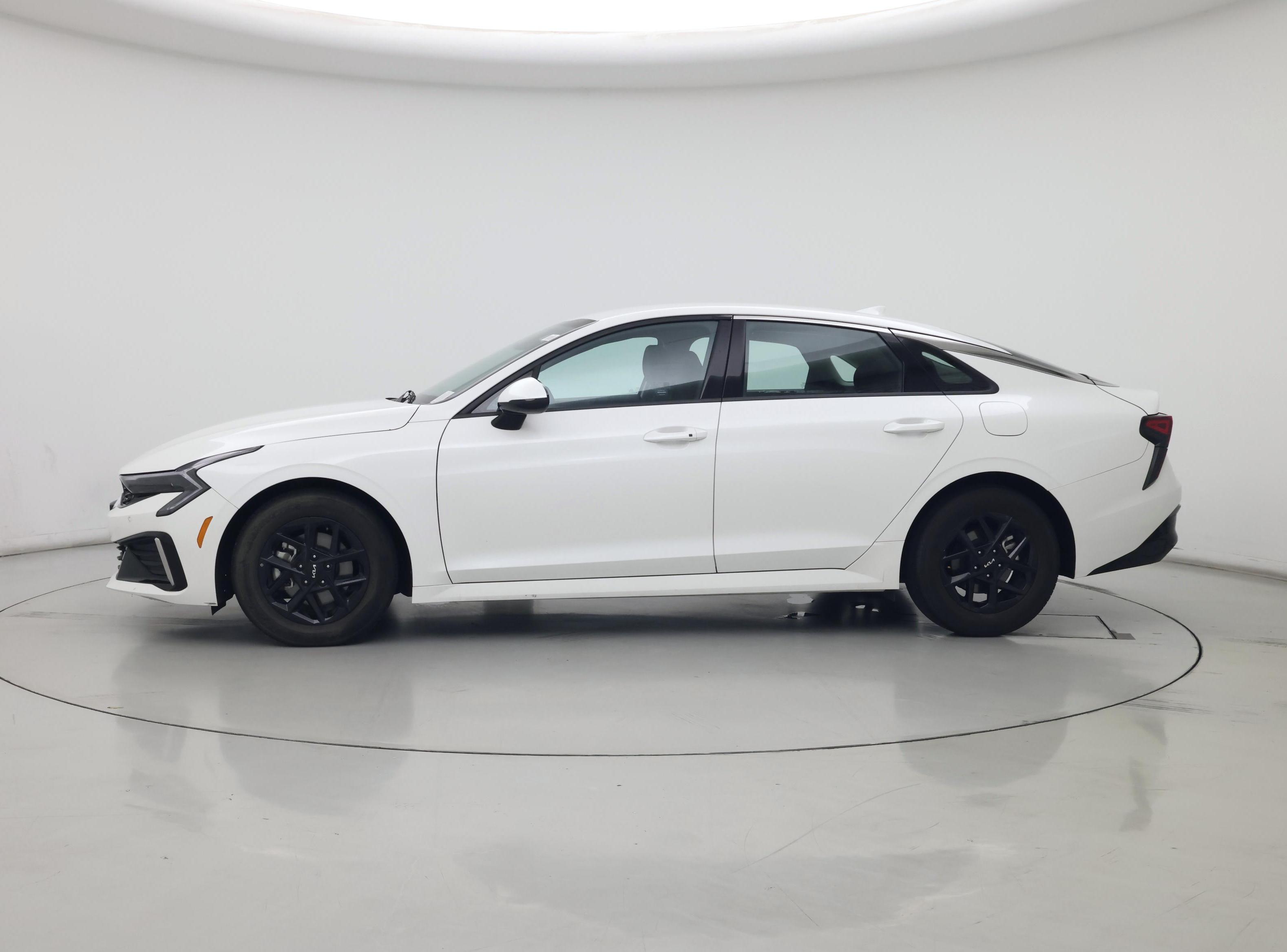 Thumbnail: 2025 Kia K5 - 3