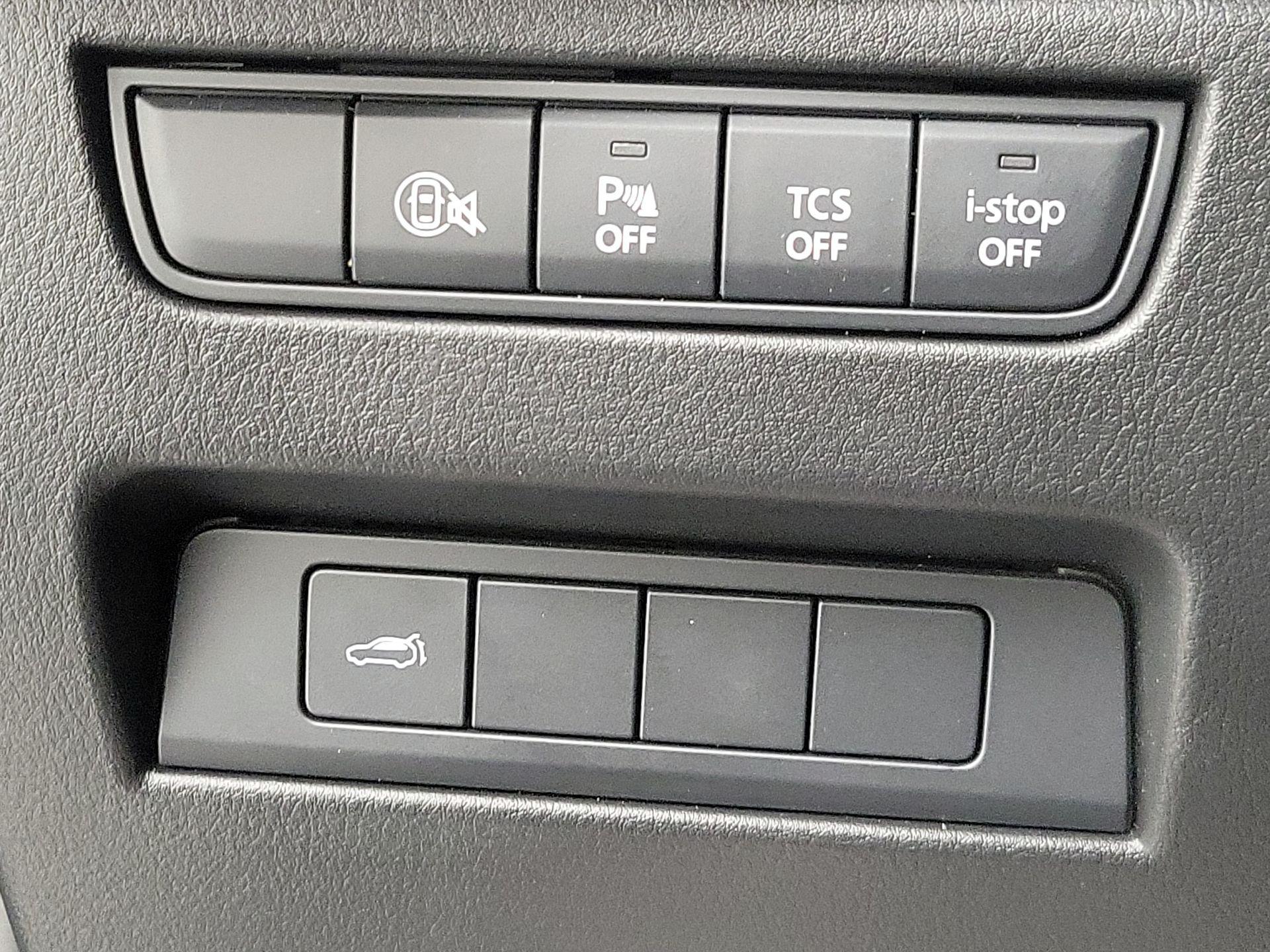 Thumbnail: 2025 Mazda CX-70 - 13