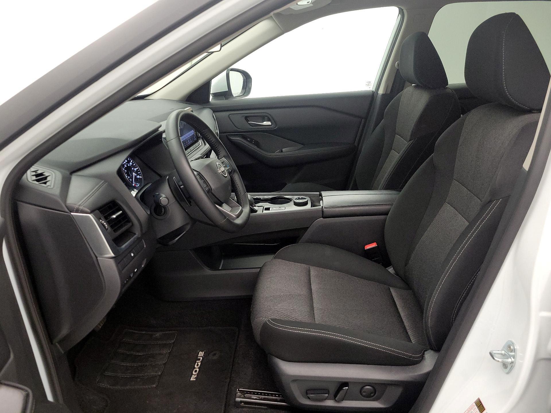 Thumbnail: 2025 Nissan Rogue - 11