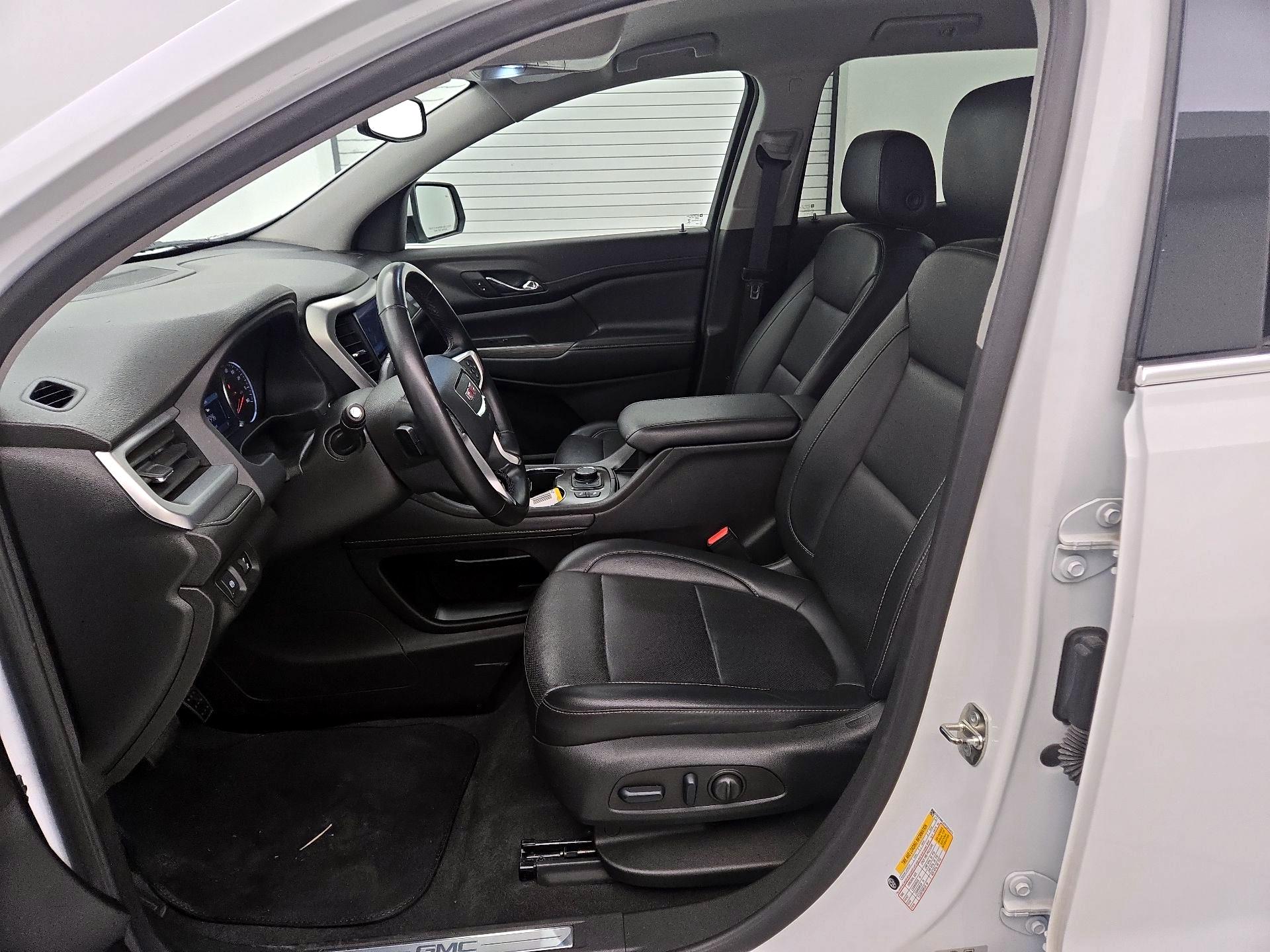 Thumbnail: 2023 GMC Acadia - 11