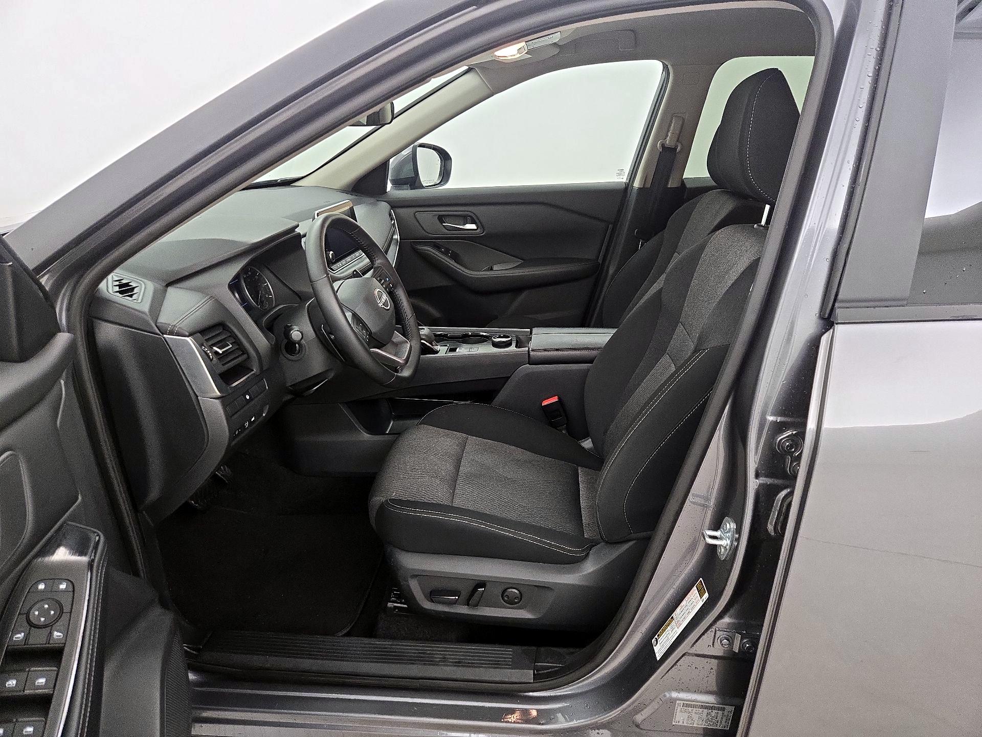 Thumbnail: 2025 Nissan Rogue - 11